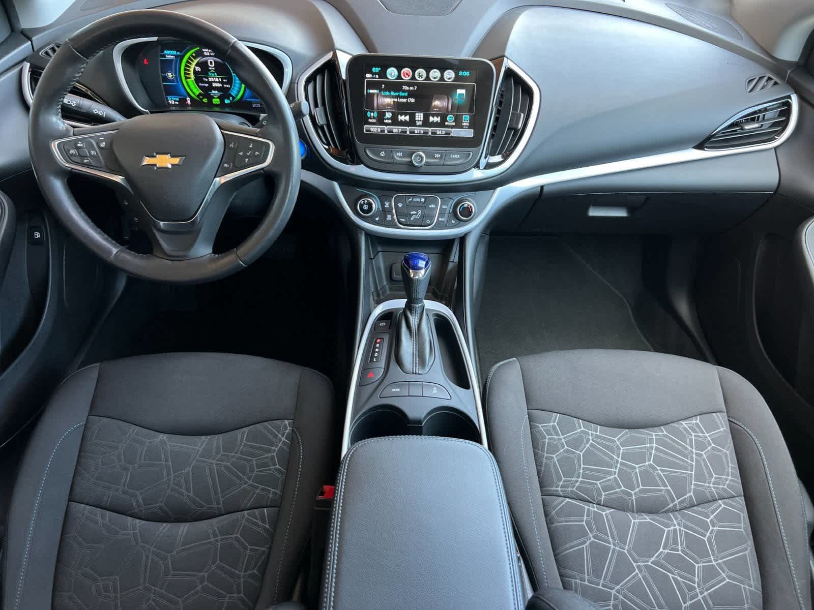Thumbnail: 2018 Chevrolet Volt - 3