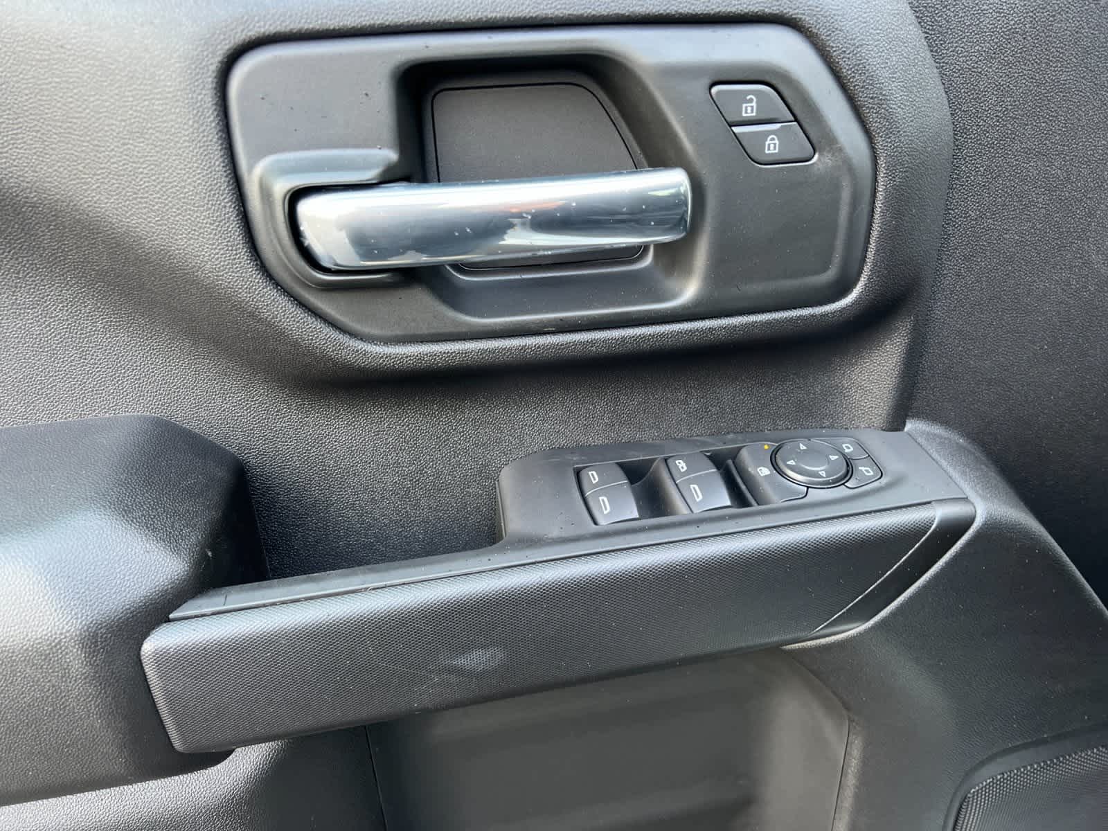 Thumbnail: 2026 Chevrolet Silverado 3500 - 12