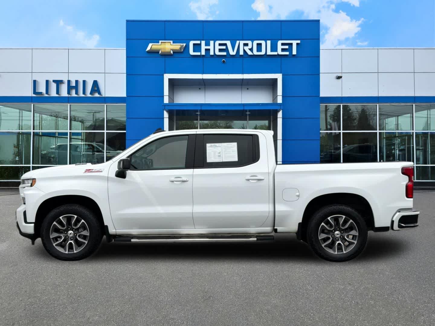 Thumbnail: 2022 Chevrolet Silverado 1500 - 5