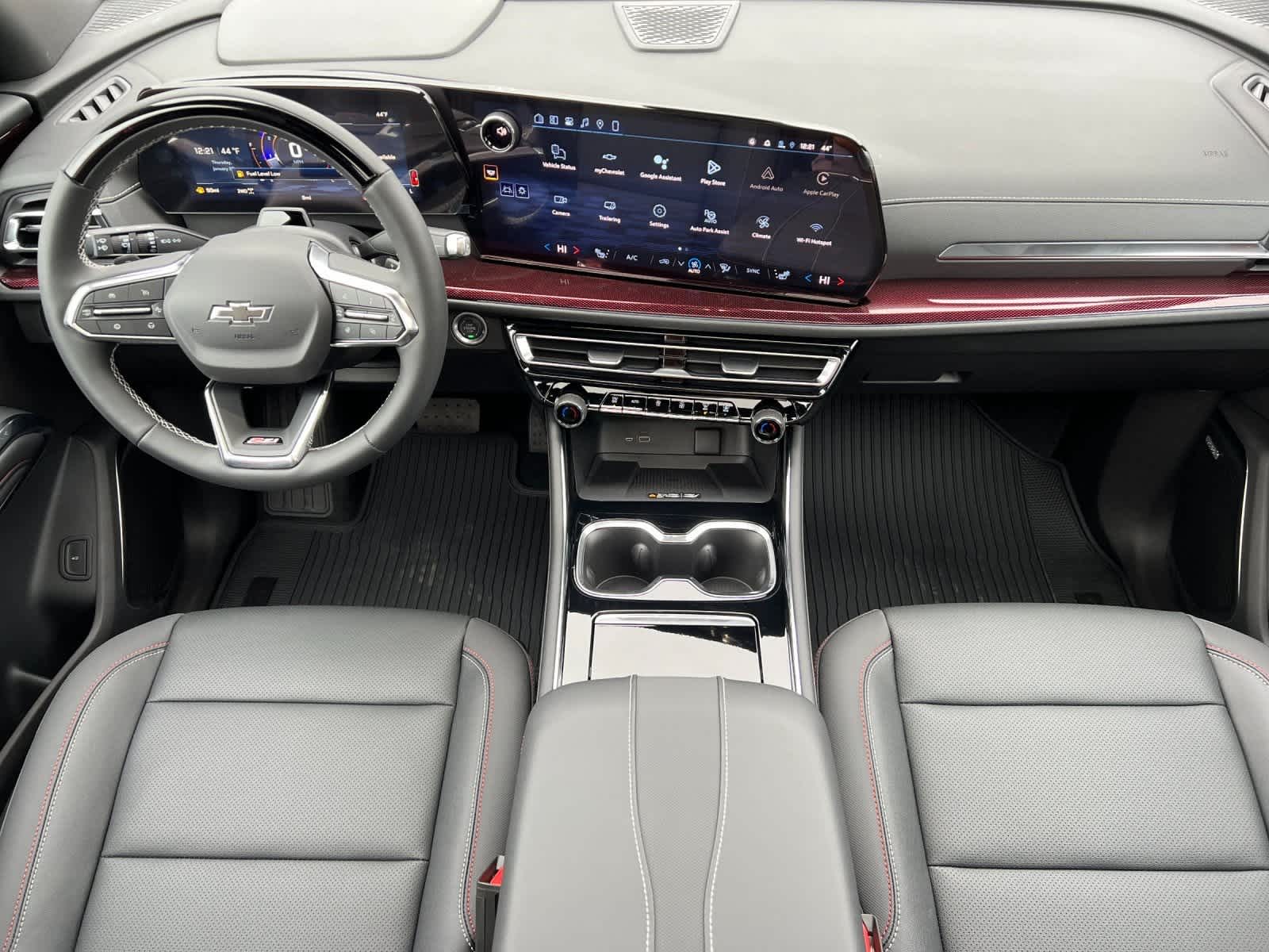 Thumbnail: 2026 Chevrolet Traverse - 3