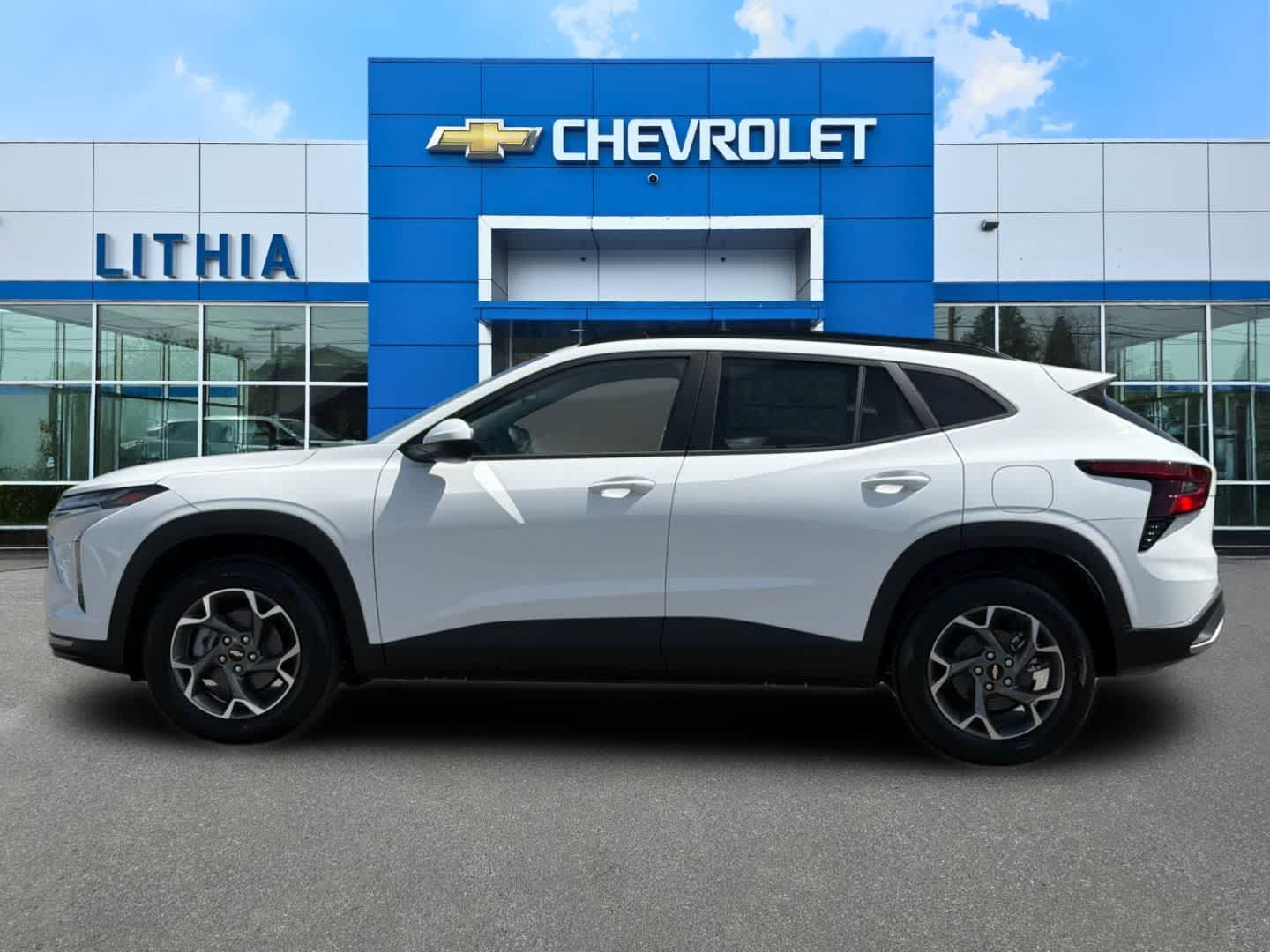 Thumbnail: 2026 Chevrolet Trax - 5