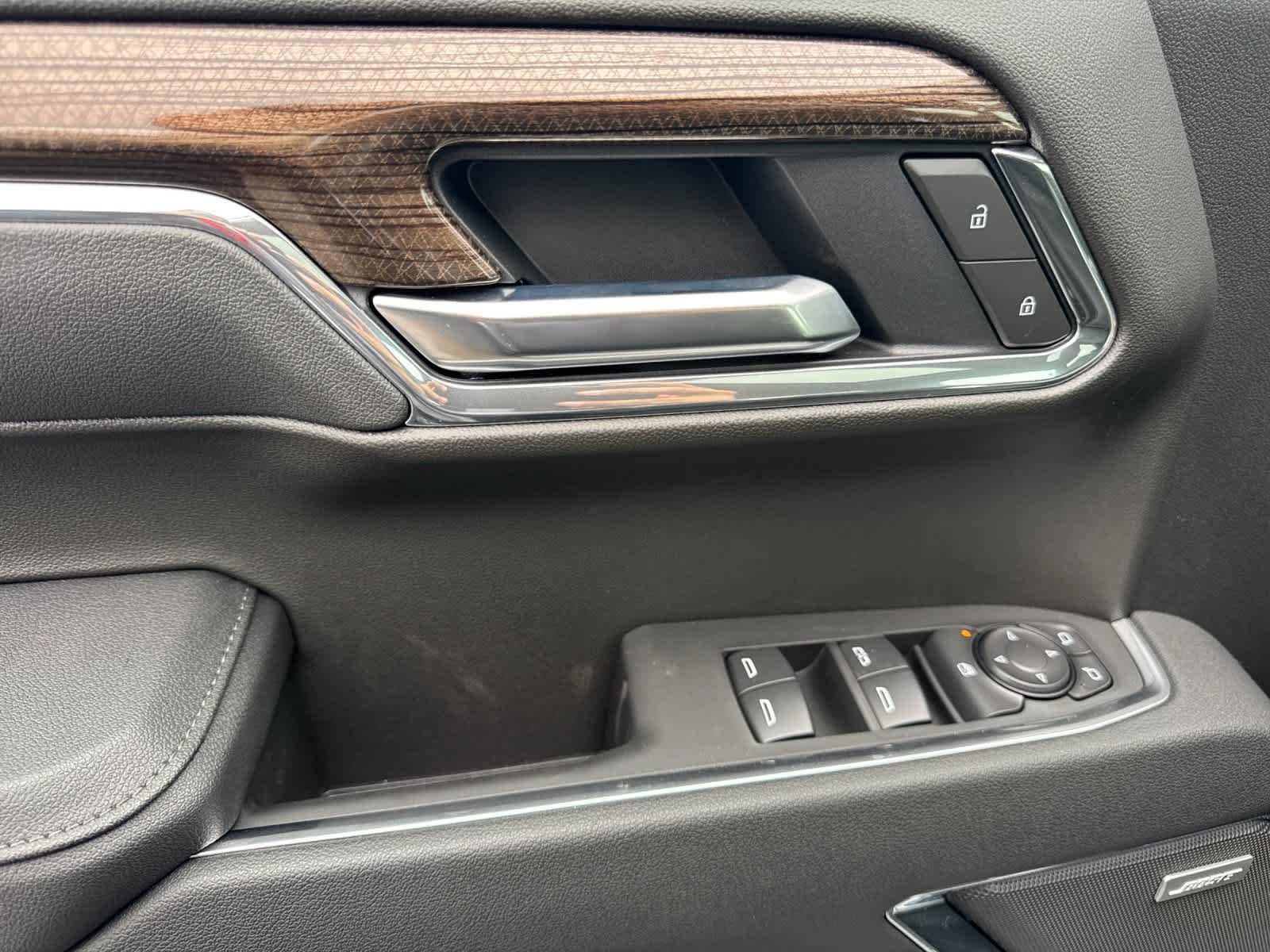 Thumbnail: 2026 Chevrolet Silverado 1500 - 12