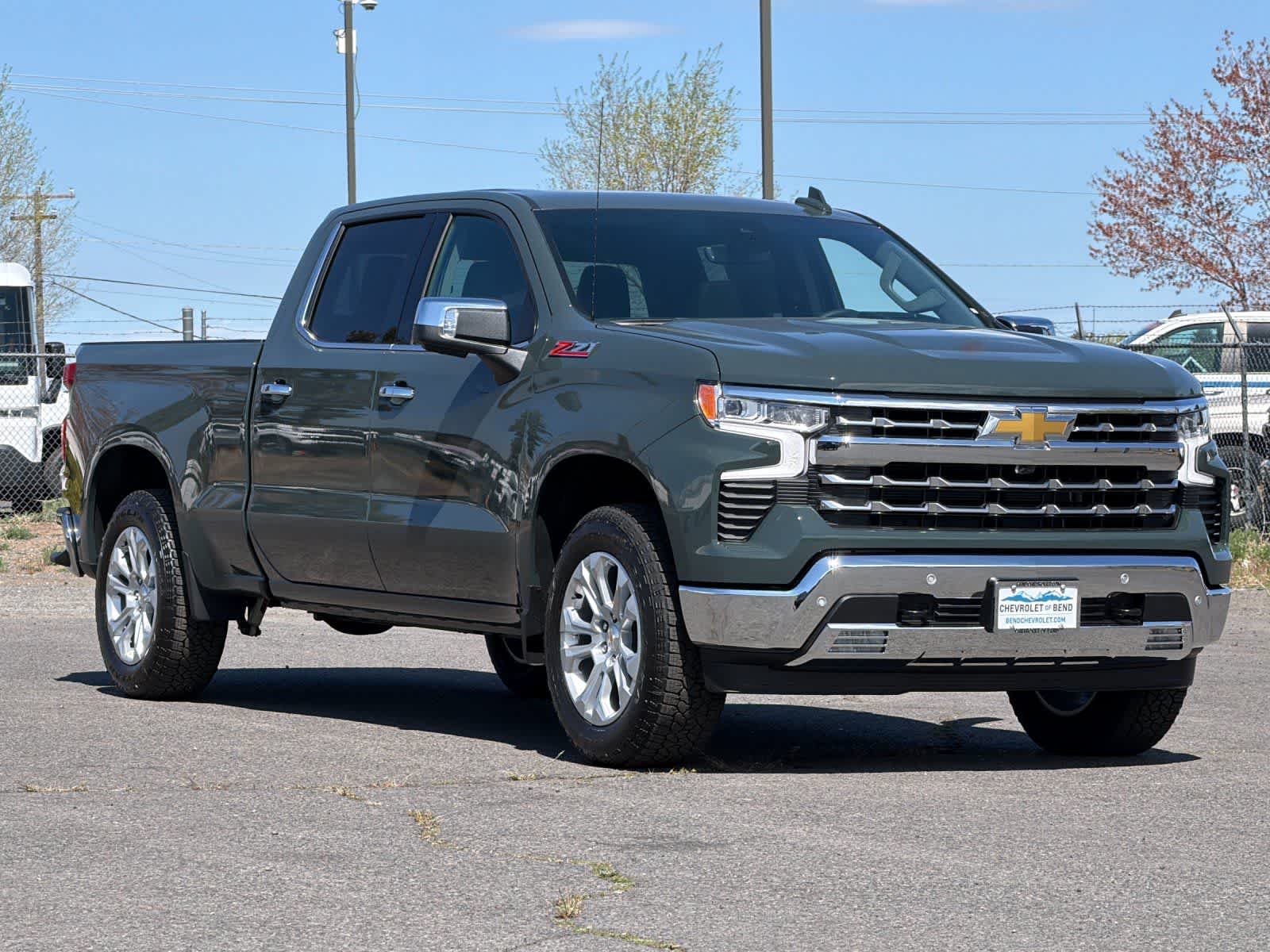 Thumbnail: 2026 Chevrolet Silverado 1500 - 9