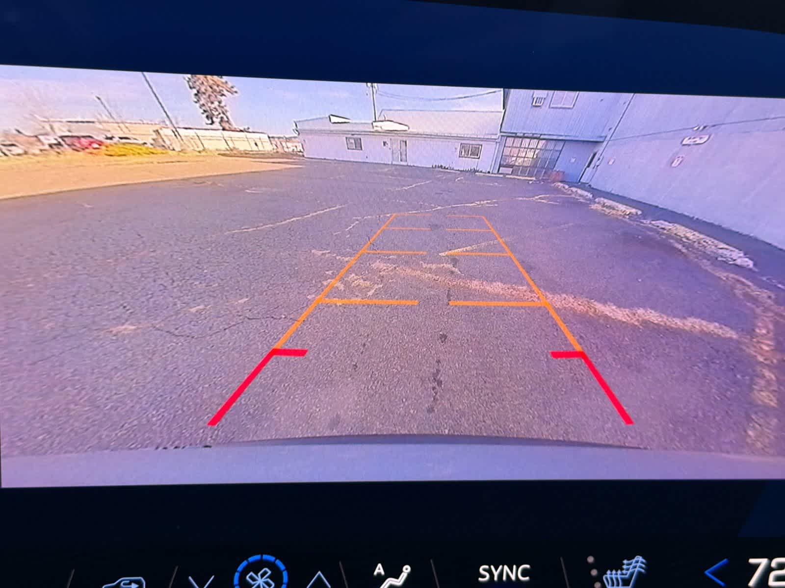 Thumbnail: 2025 Chevrolet Traverse - 21