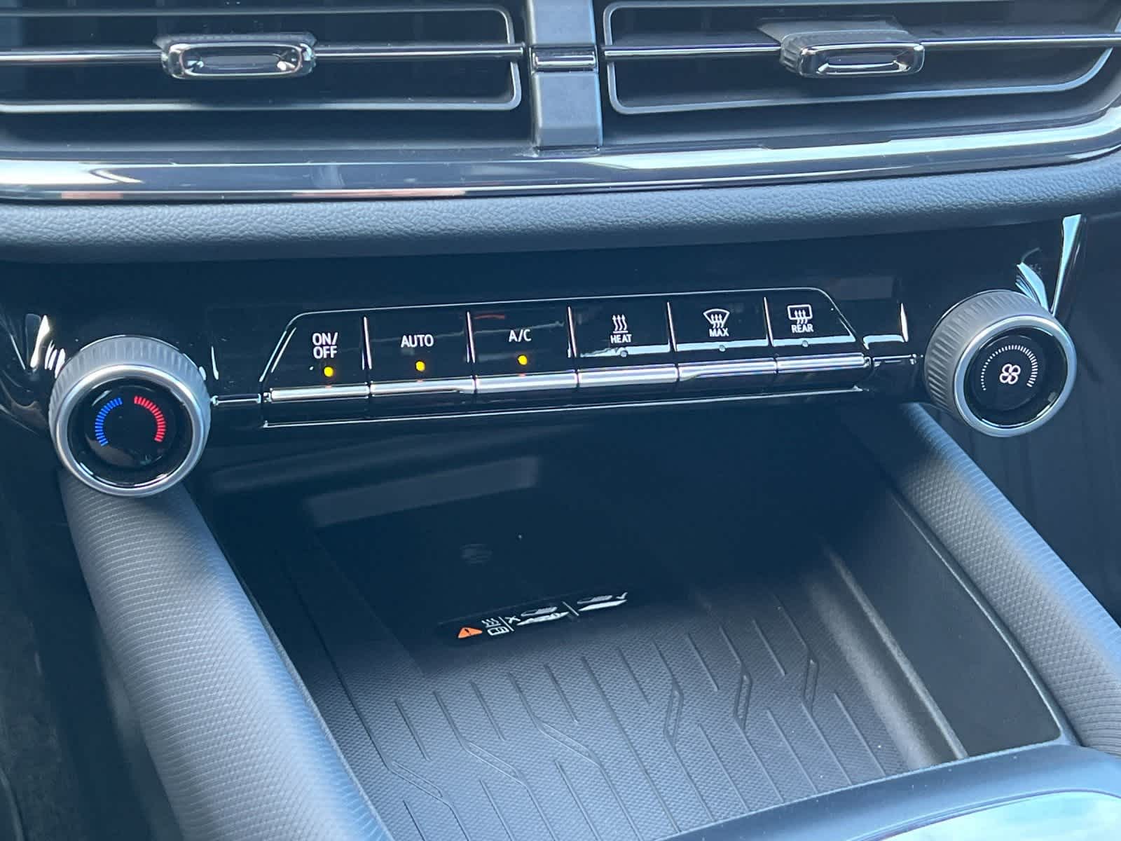 Thumbnail: 2026 Chevrolet Equinox - 21