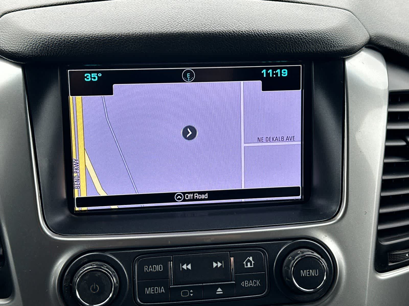 Thumbnail: 2018 Chevrolet Suburban - 20