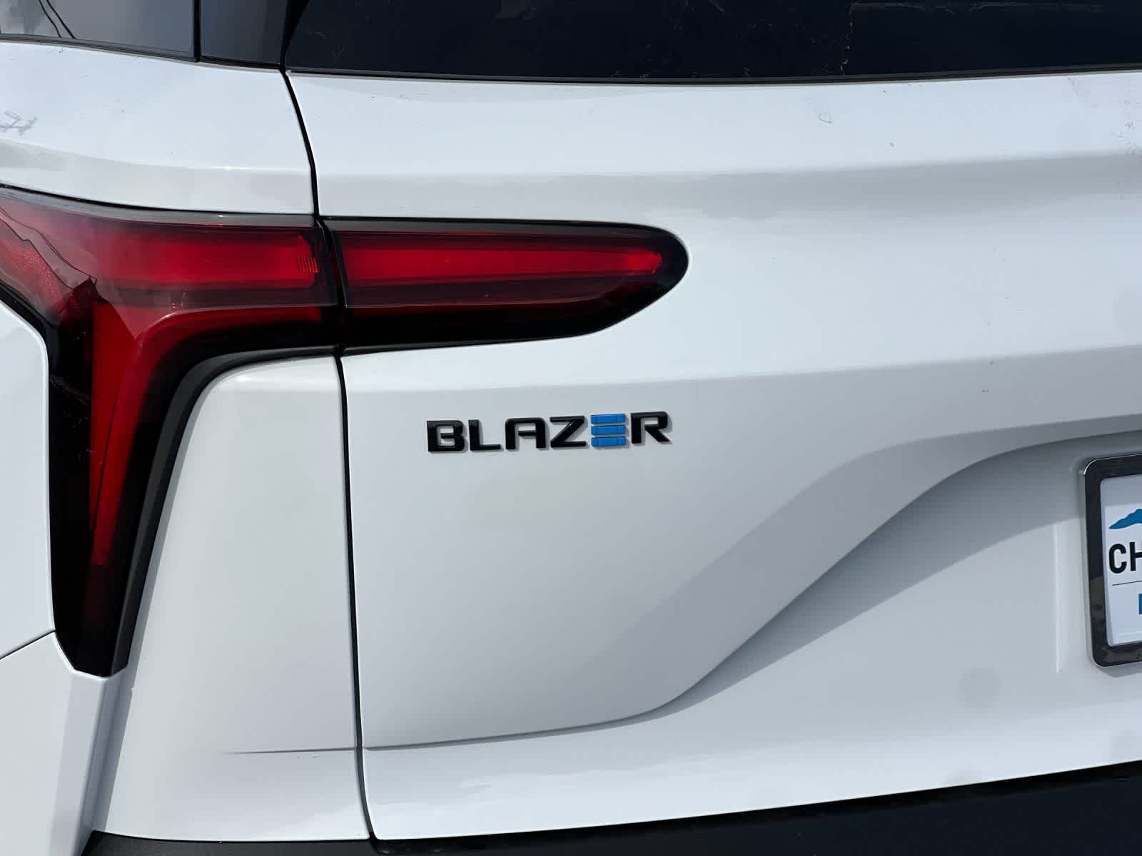 Thumbnail: 2026 Chevrolet Blazer EV - 26