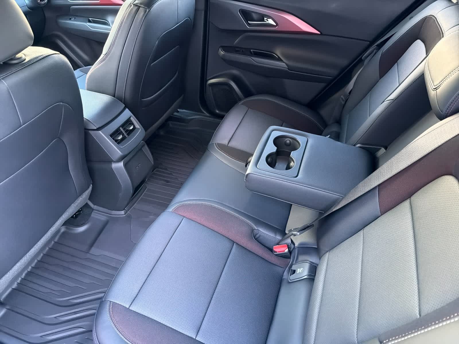 Thumbnail: 2026 Chevrolet Equinox - 4