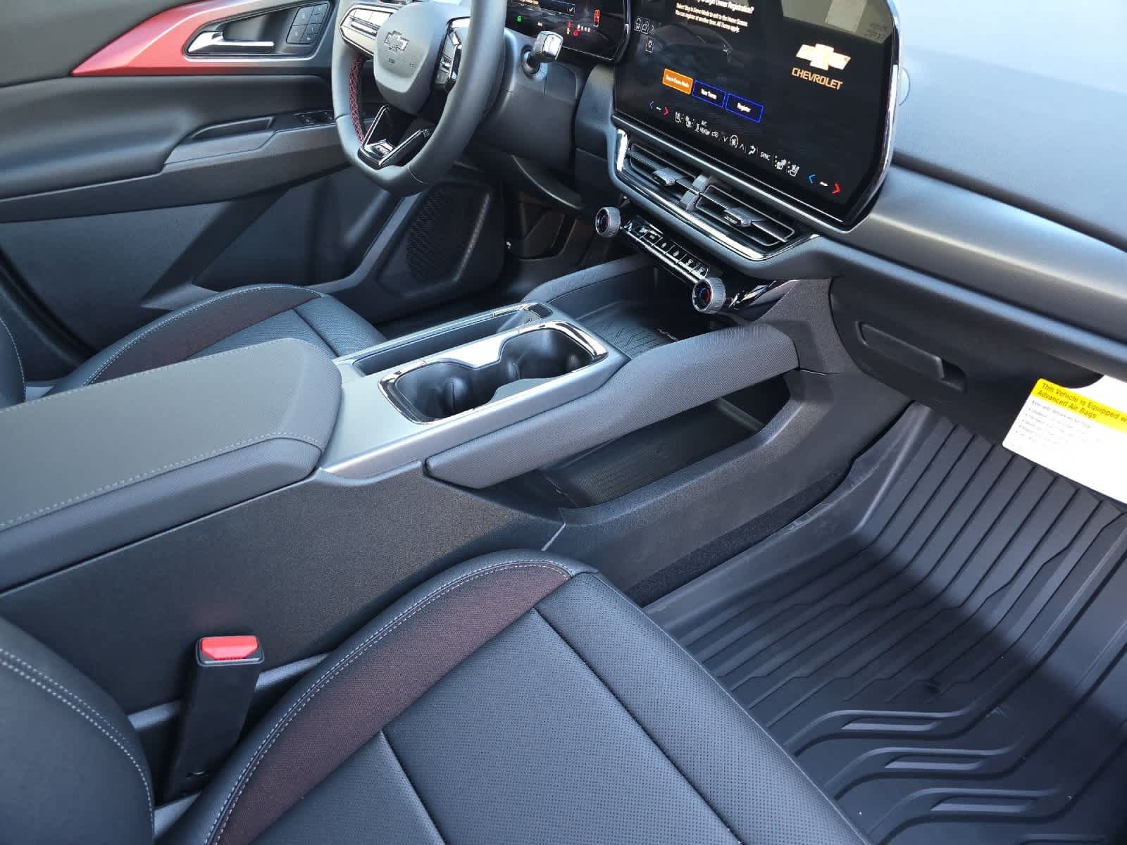 Thumbnail: 2026 Chevrolet Equinox - 16