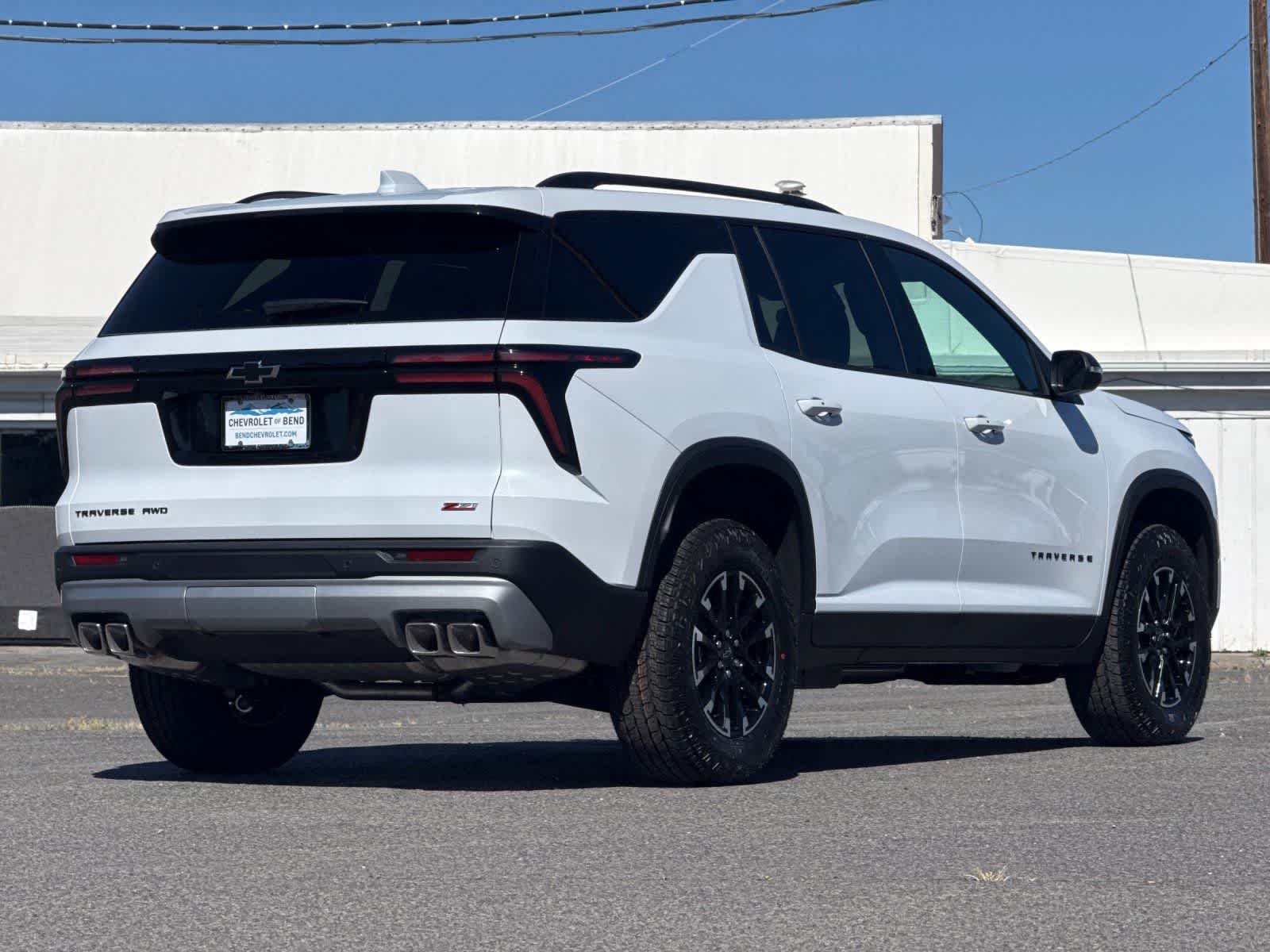 Thumbnail: 2026 Chevrolet Traverse - 2