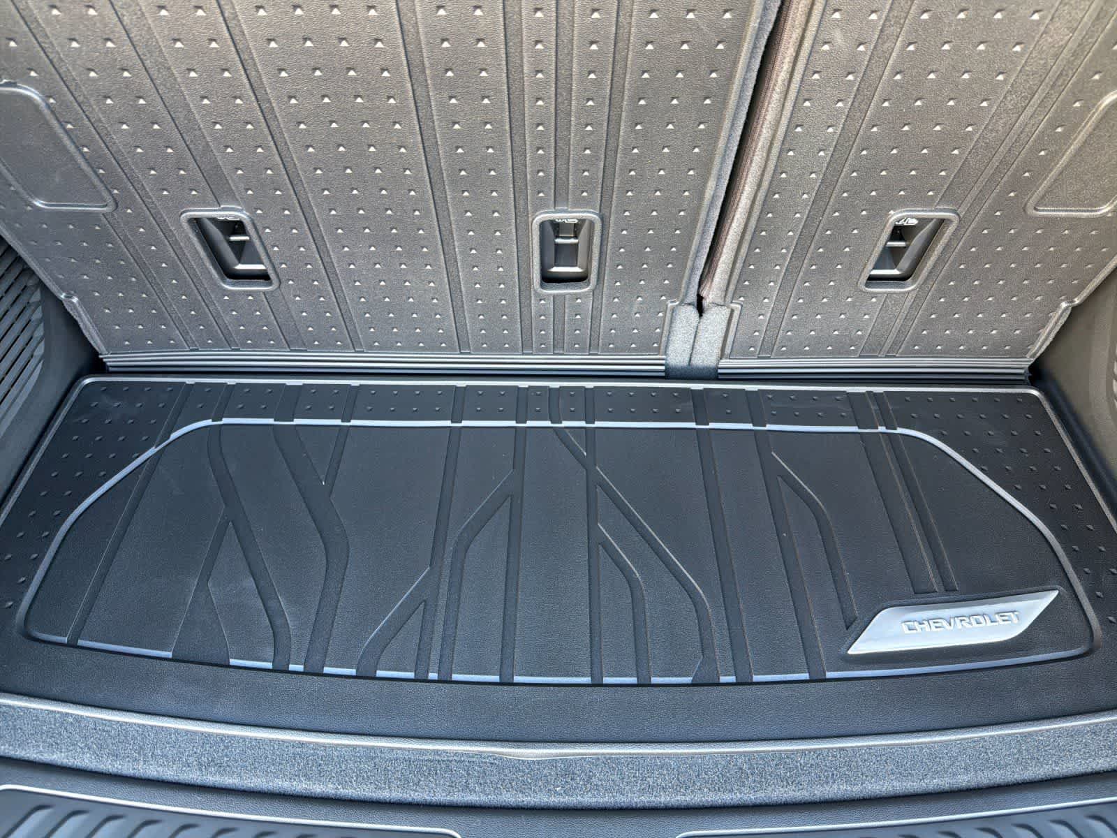 Thumbnail: 2026 Chevrolet Tahoe - 16