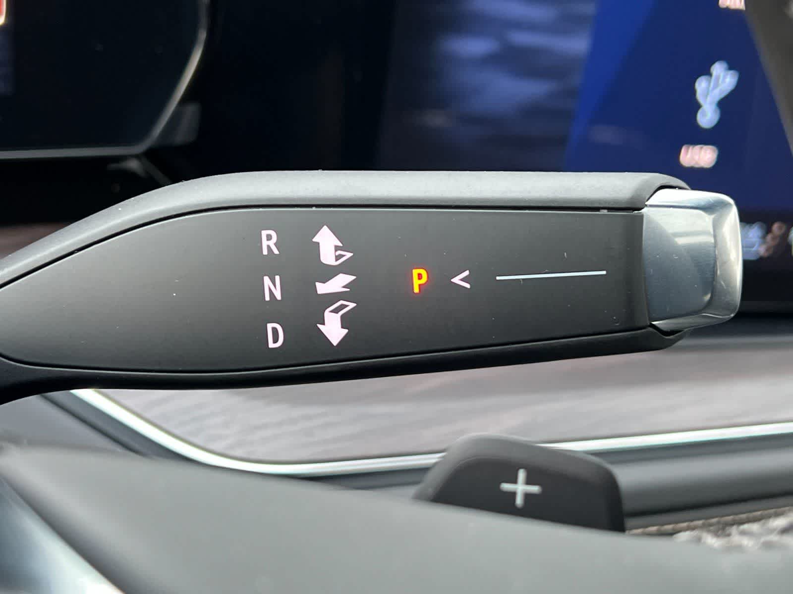 Thumbnail: 2026 Chevrolet Suburban - 21