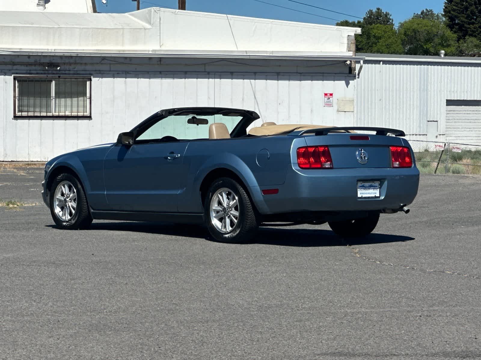 Thumbnail: 2006 Ford Mustang - 6