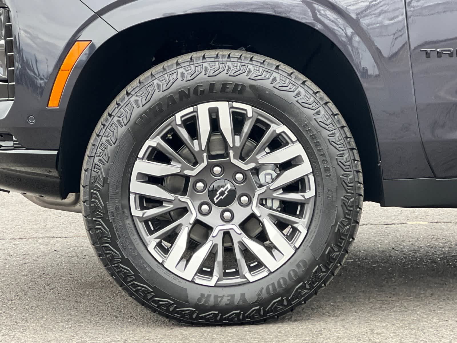 Thumbnail: 2026 Chevrolet Tahoe - 27