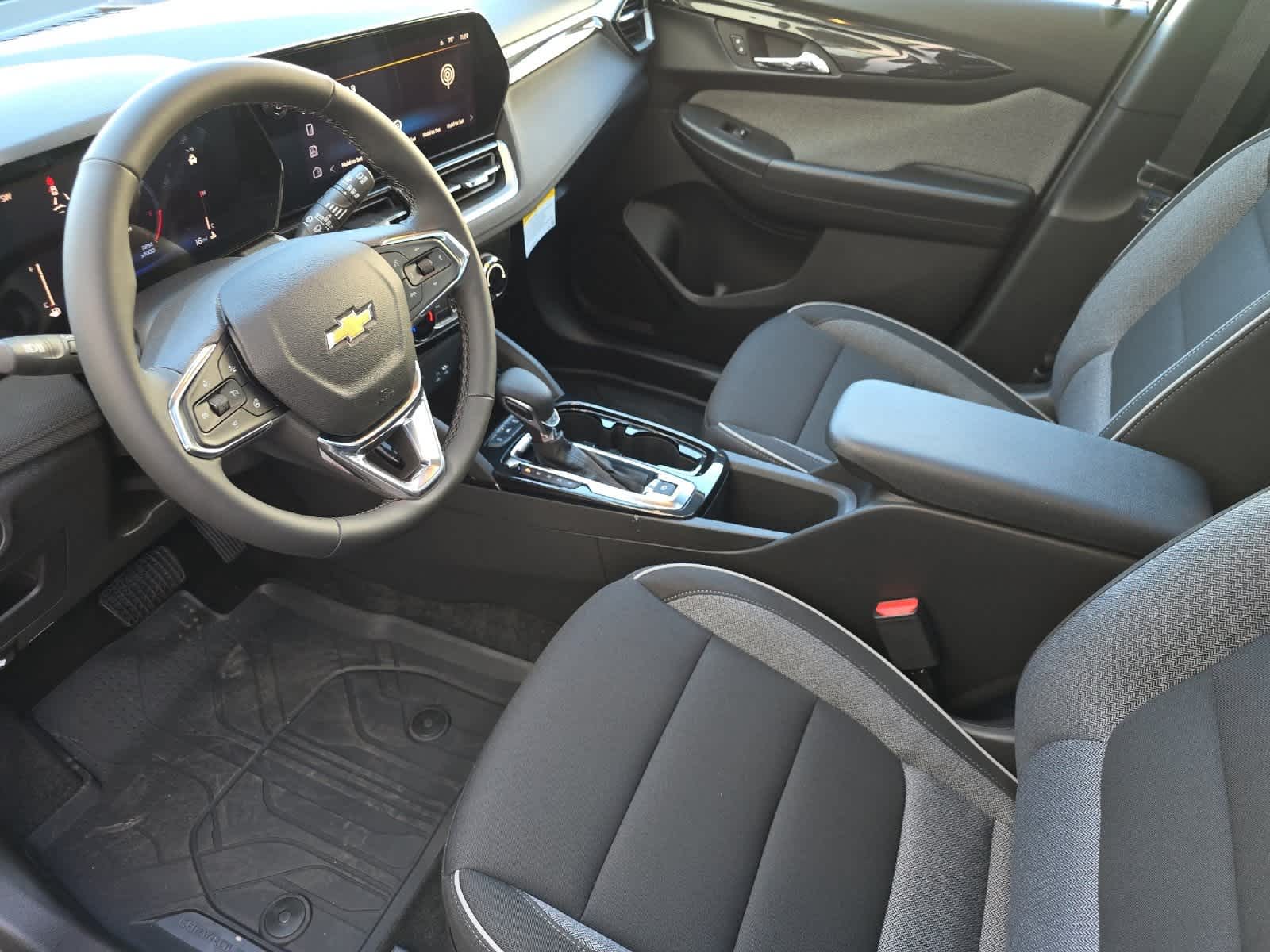 Thumbnail: 2026 Chevrolet TrailBlazer - 11