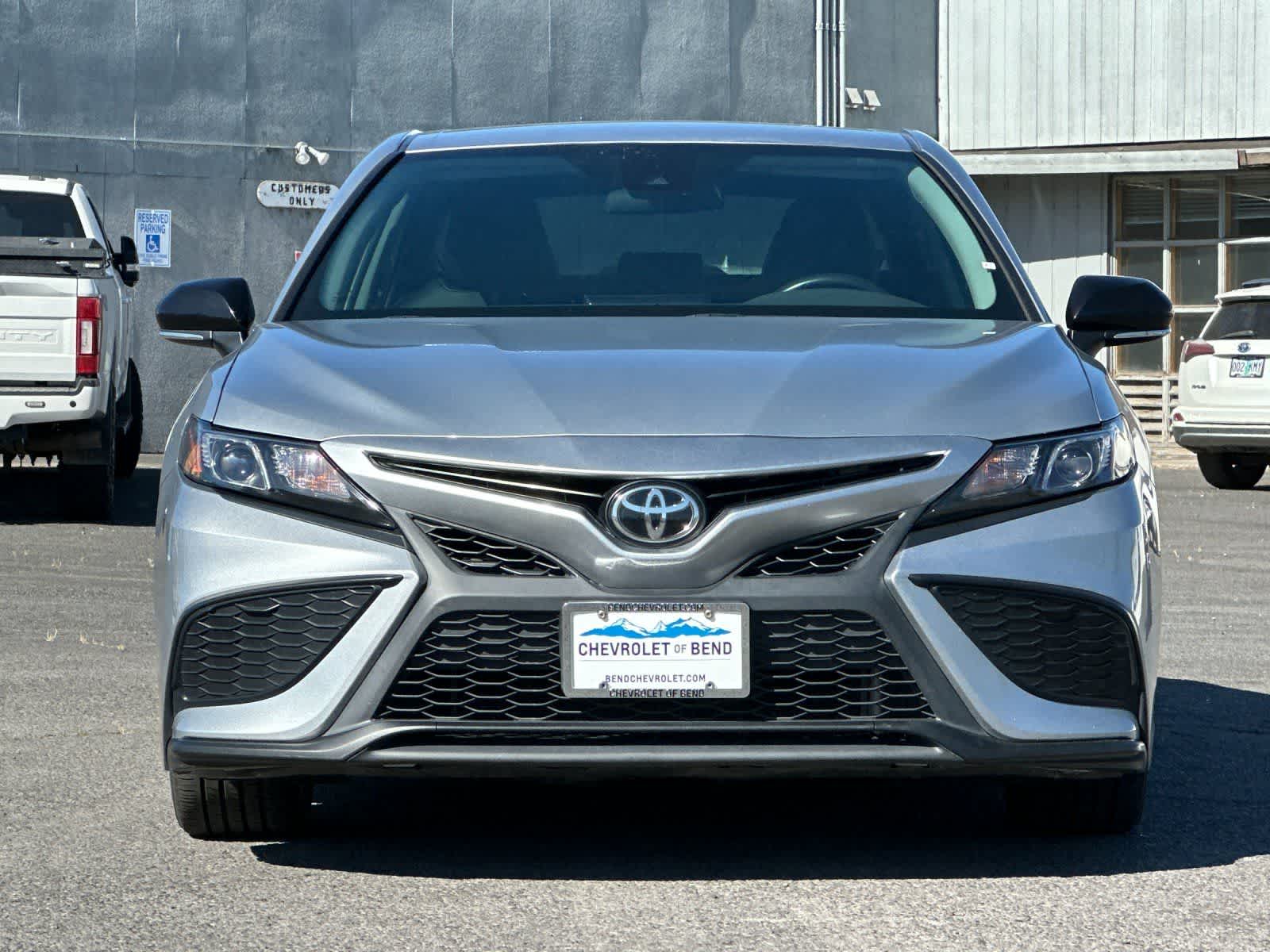 Thumbnail: 2022 Toyota Camry - 10