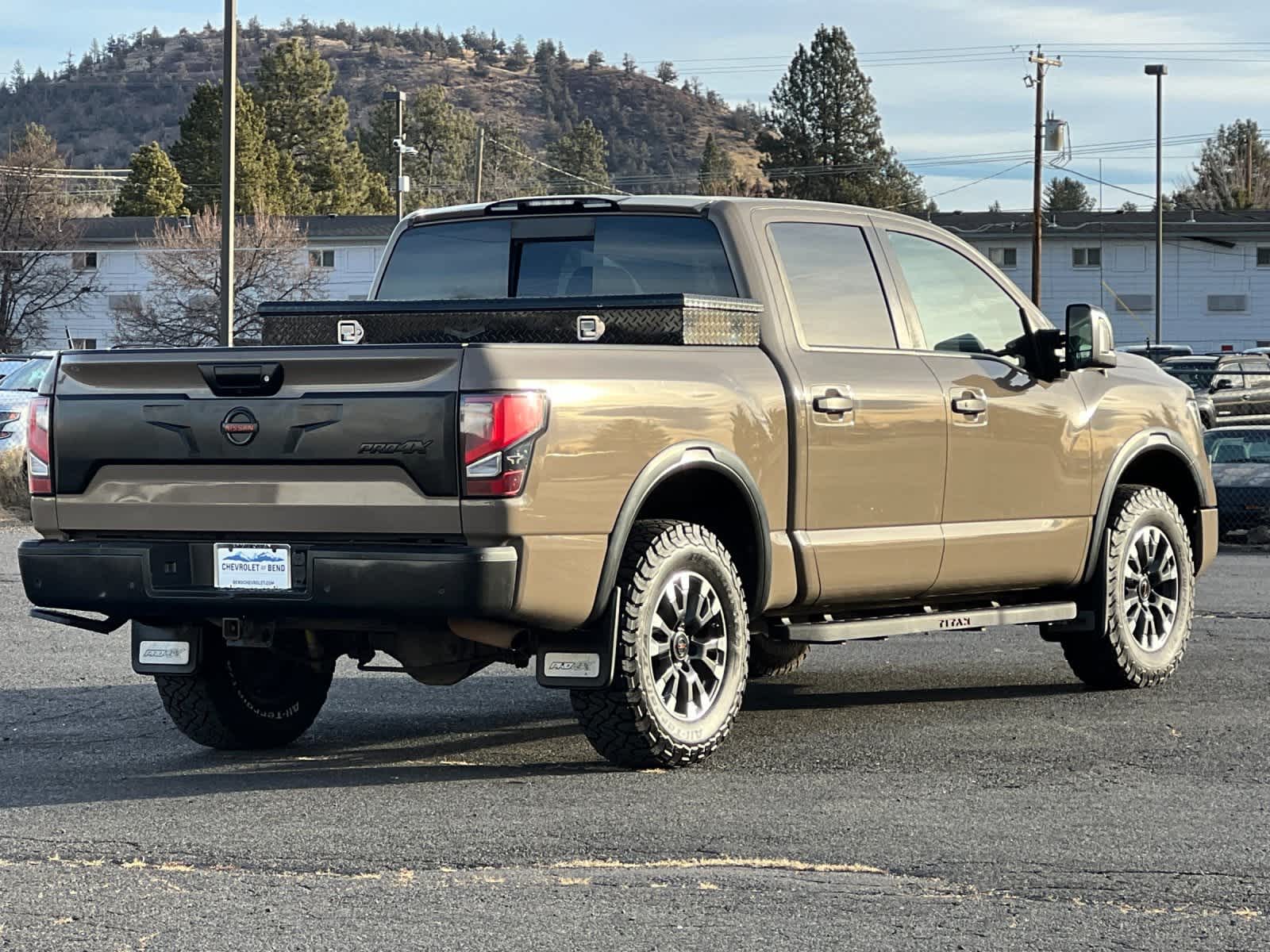 Thumbnail: 2021 Nissan Titan - 2