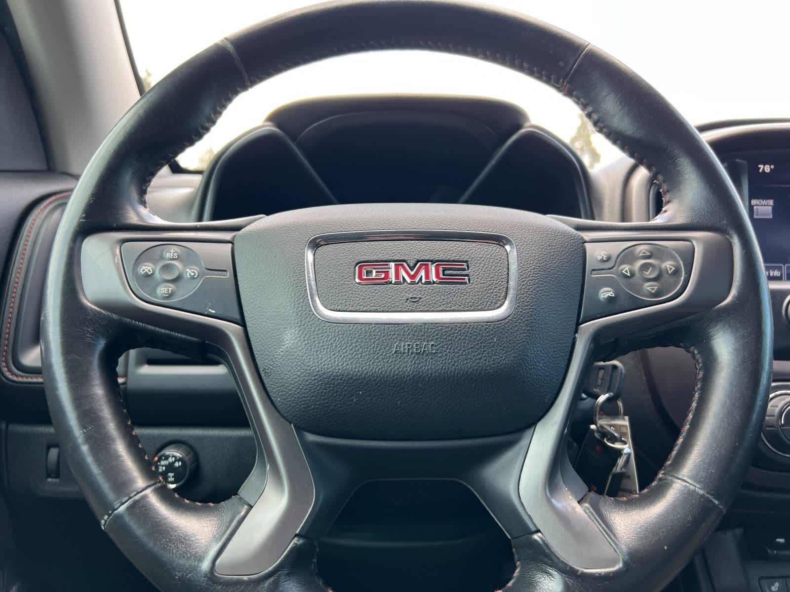 2015 GMC Canyon SLE 22