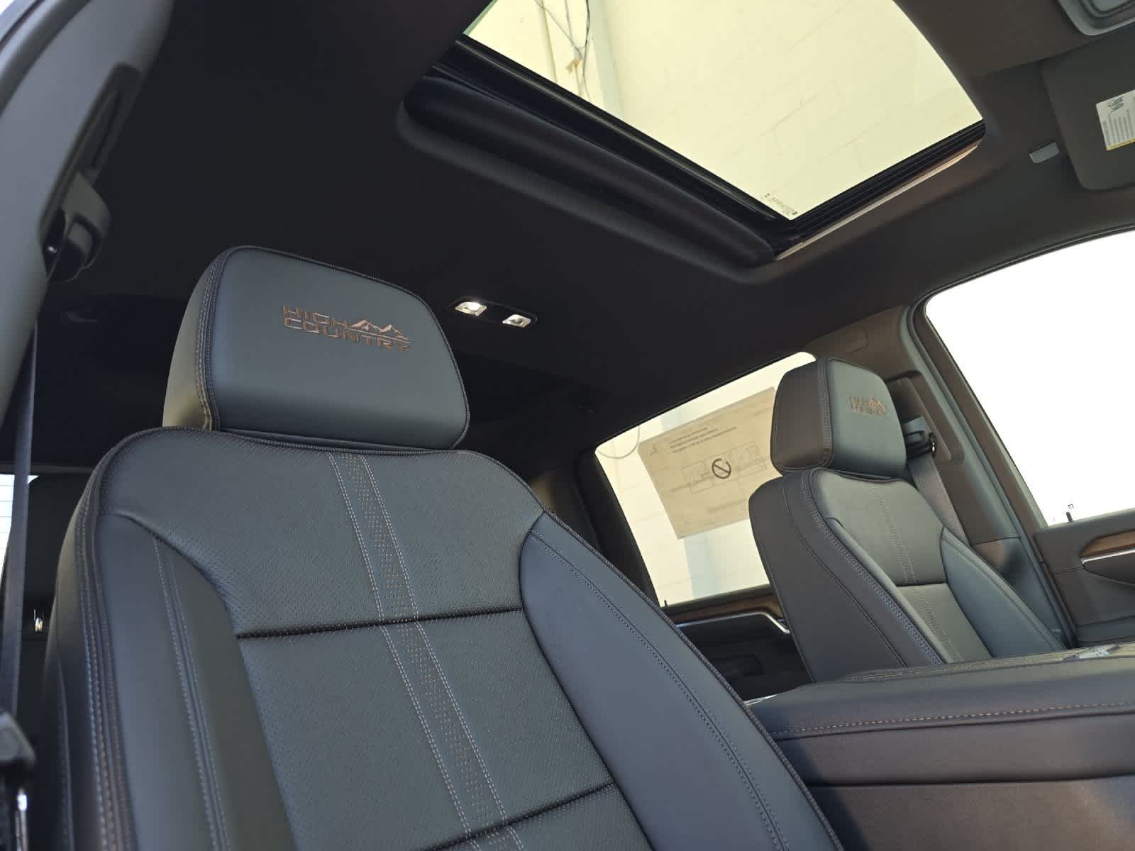 Thumbnail: 2026 Chevrolet Silverado 3500 - 16