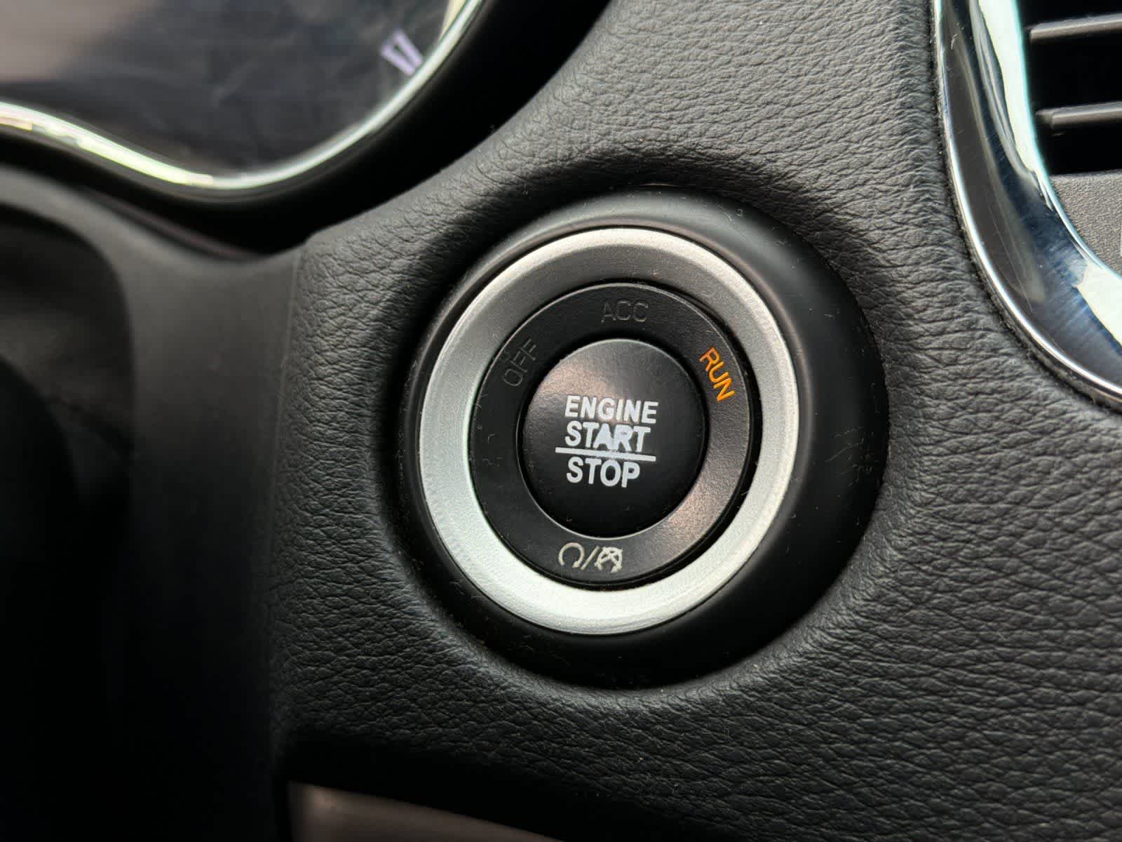 Thumbnail: 2017 Dodge Durango - 24