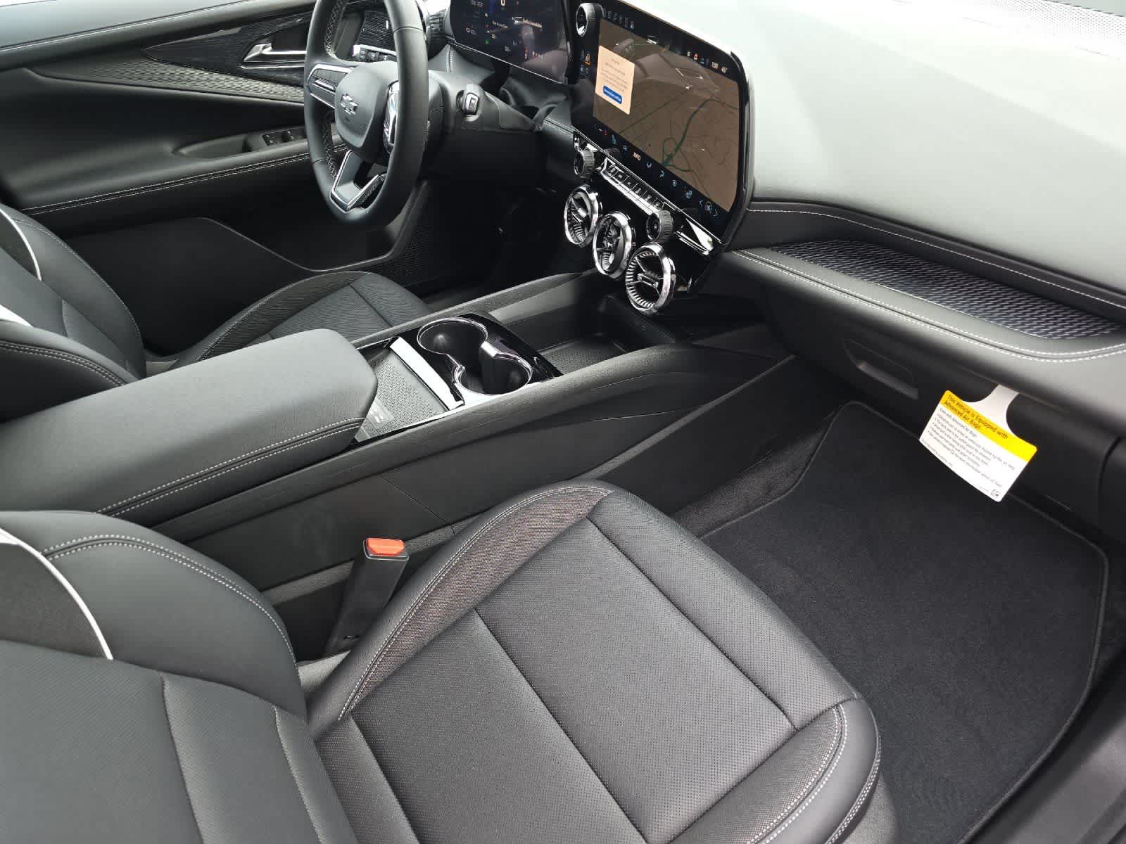 Thumbnail: 2025 Chevrolet Blazer EV - 16