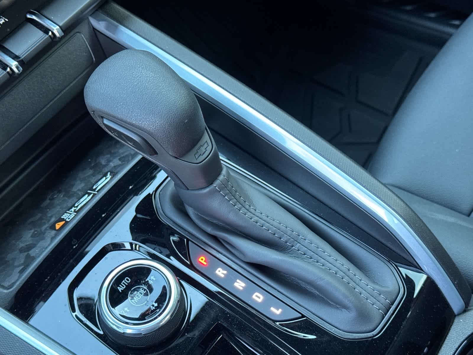 Thumbnail: 2025 Chevrolet Colorado - 21