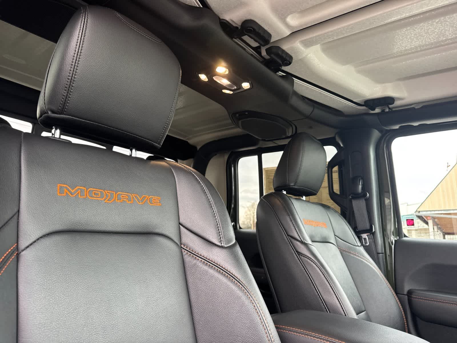 Thumbnail: 2023 Jeep Gladiator - 16