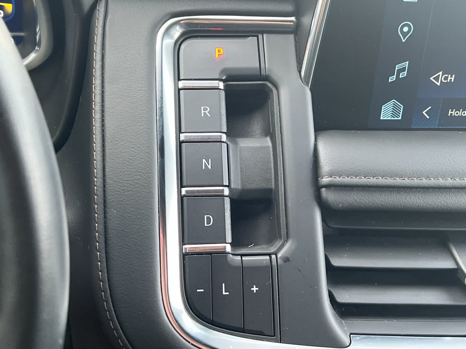 Thumbnail: 2023 Chevrolet Suburban - 22