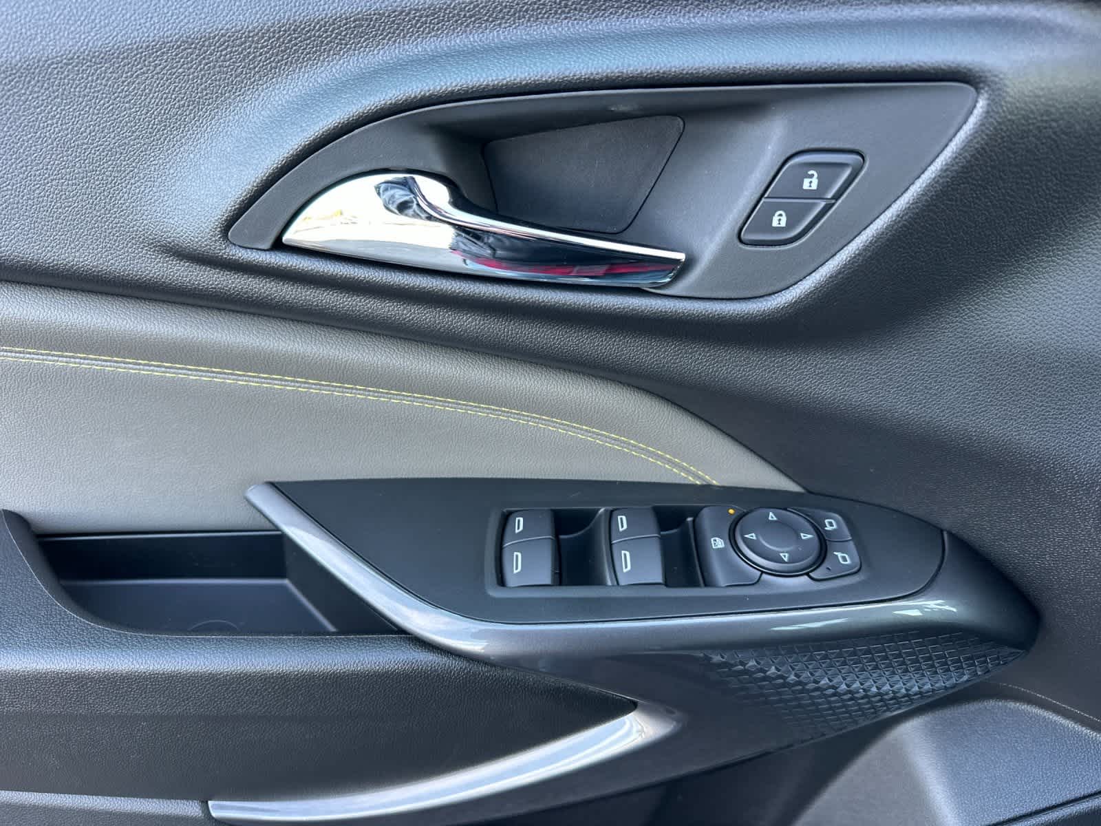 Thumbnail: 2026 Chevrolet Trax - 12