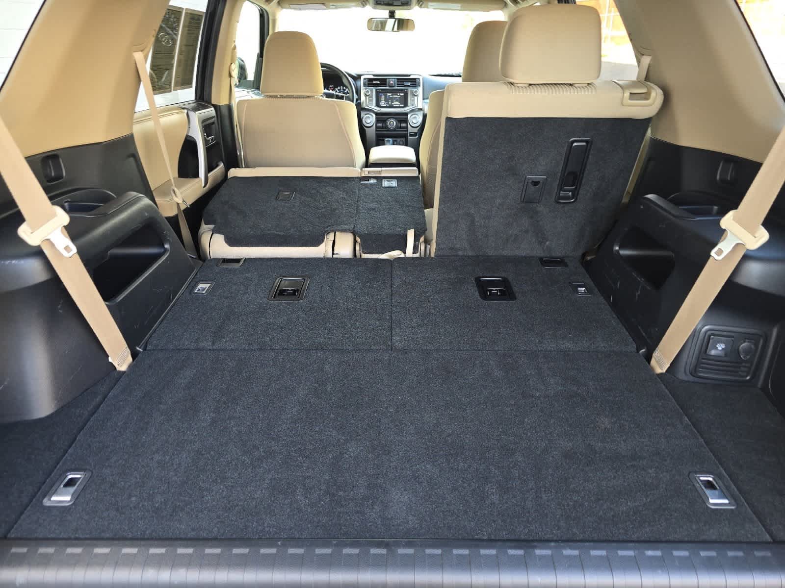 Thumbnail: 2018 Toyota 4Runner - 16