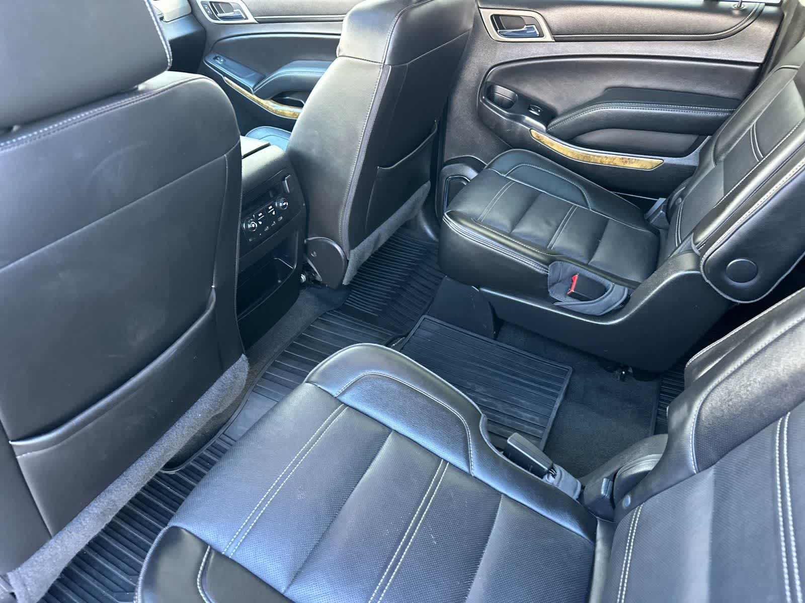 Thumbnail: 2017 GMC Yukon XL - 4