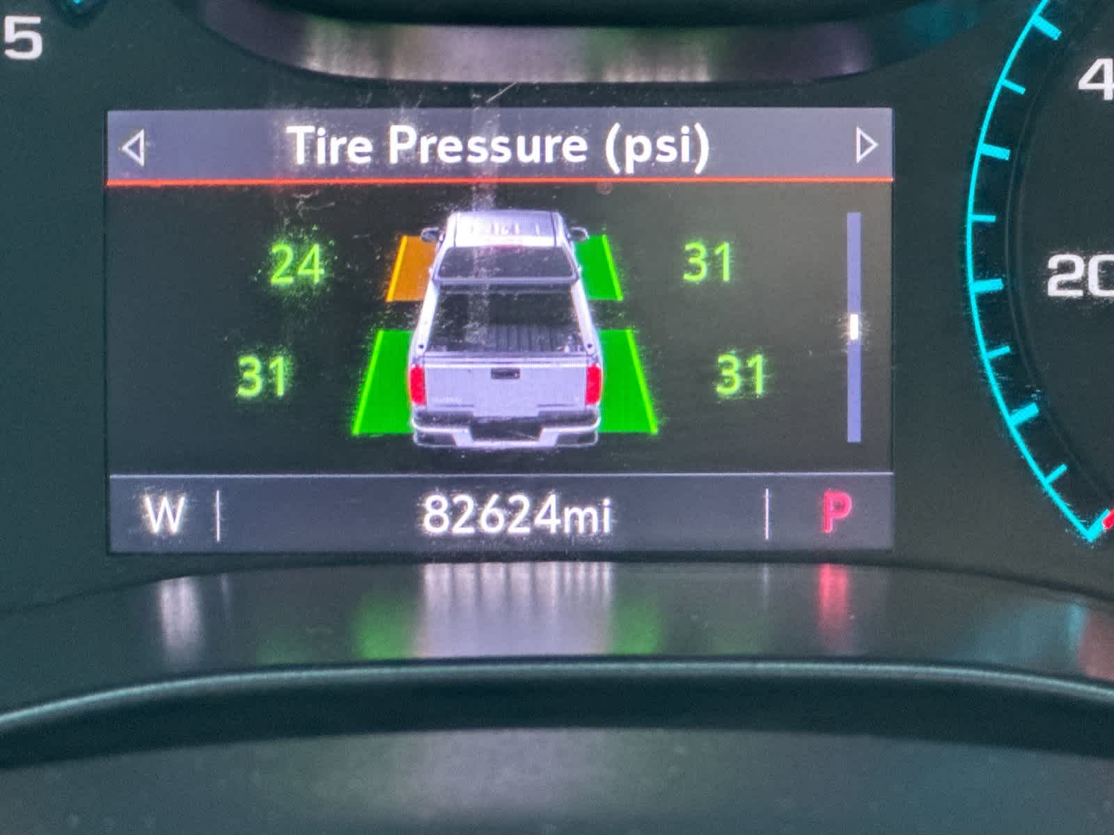 Thumbnail: 2022 Chevrolet Colorado - 23