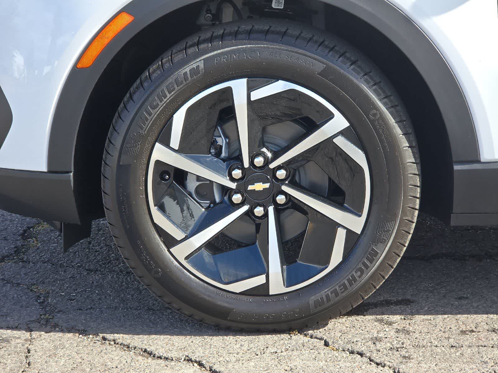 Thumbnail: 2026 Chevrolet Equinox - 25