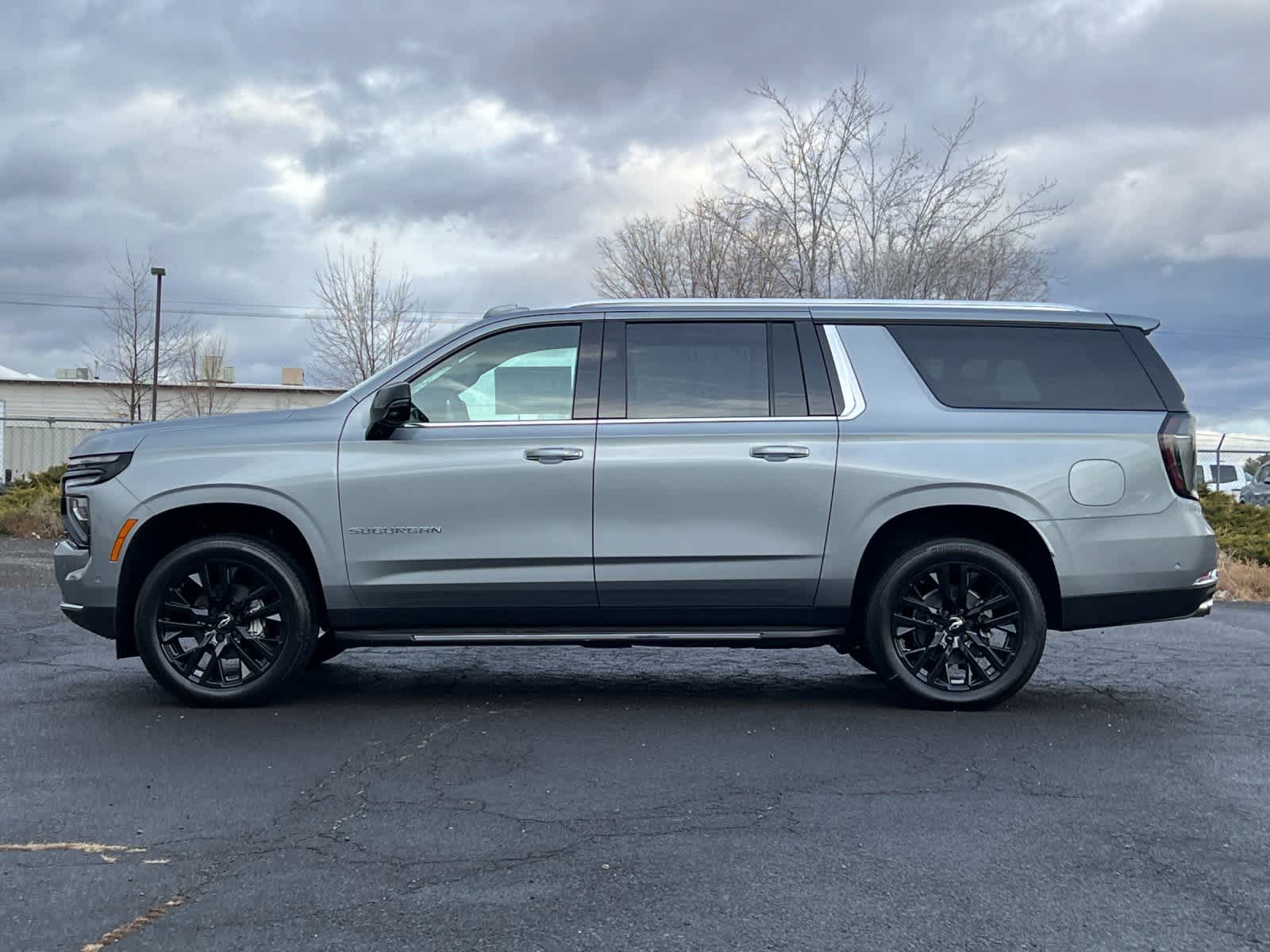 Thumbnail: 2026 Chevrolet Suburban - 5