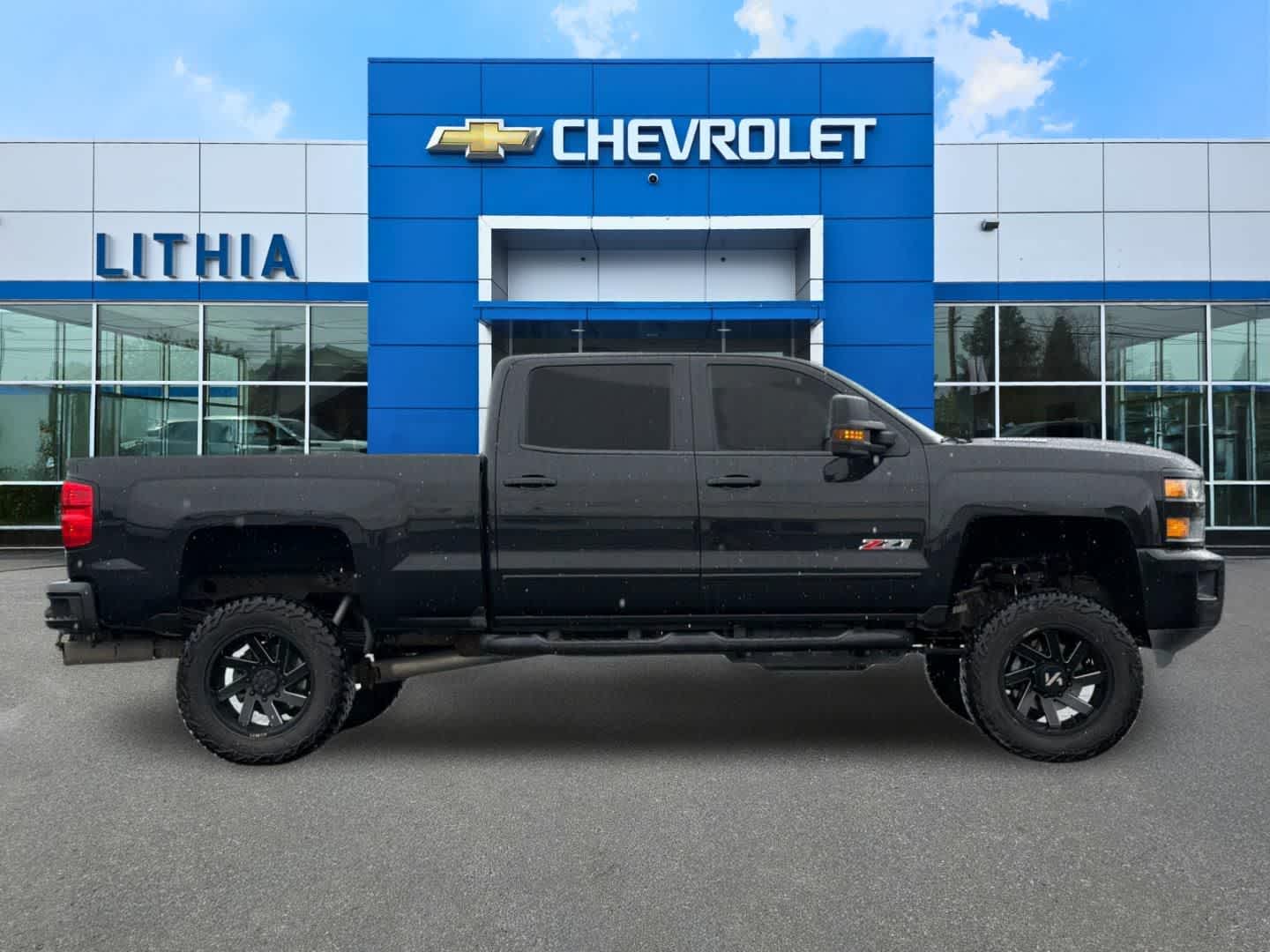Thumbnail: 2018 Chevrolet Silverado 2500 - 8