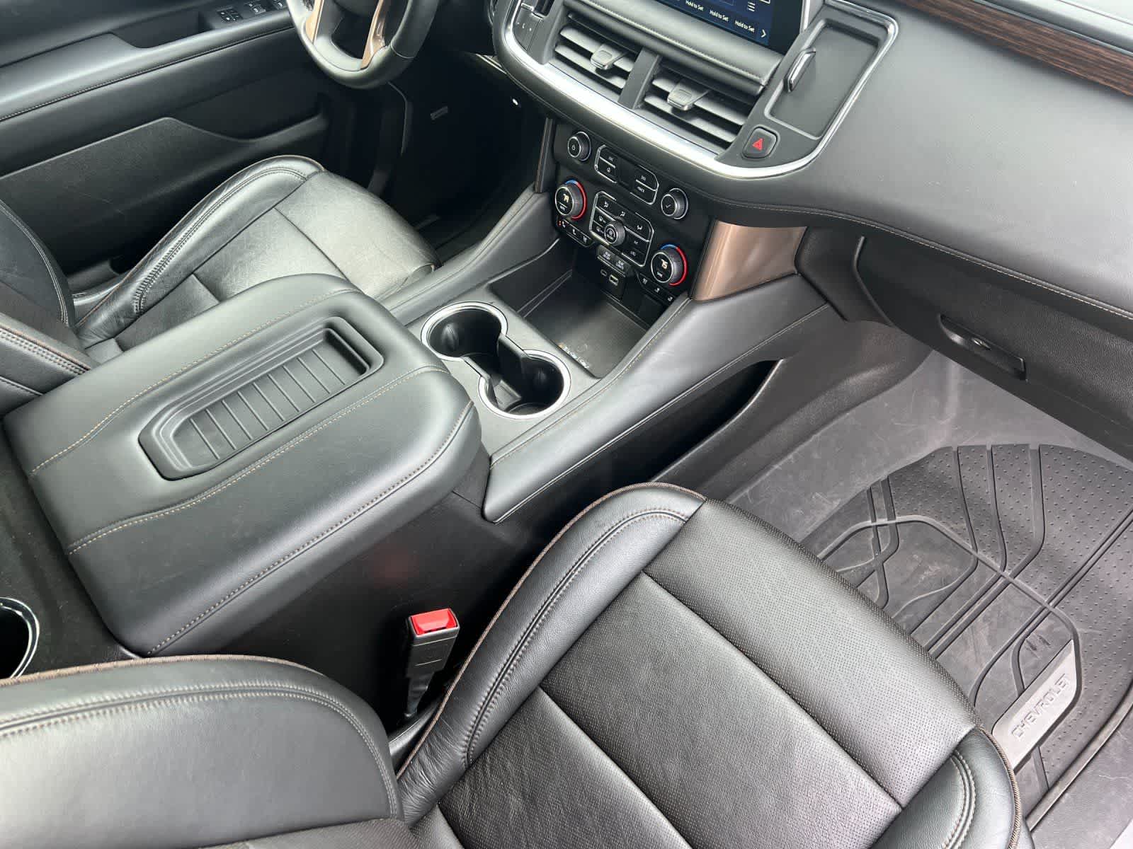 Thumbnail: 2023 Chevrolet Suburban - 17