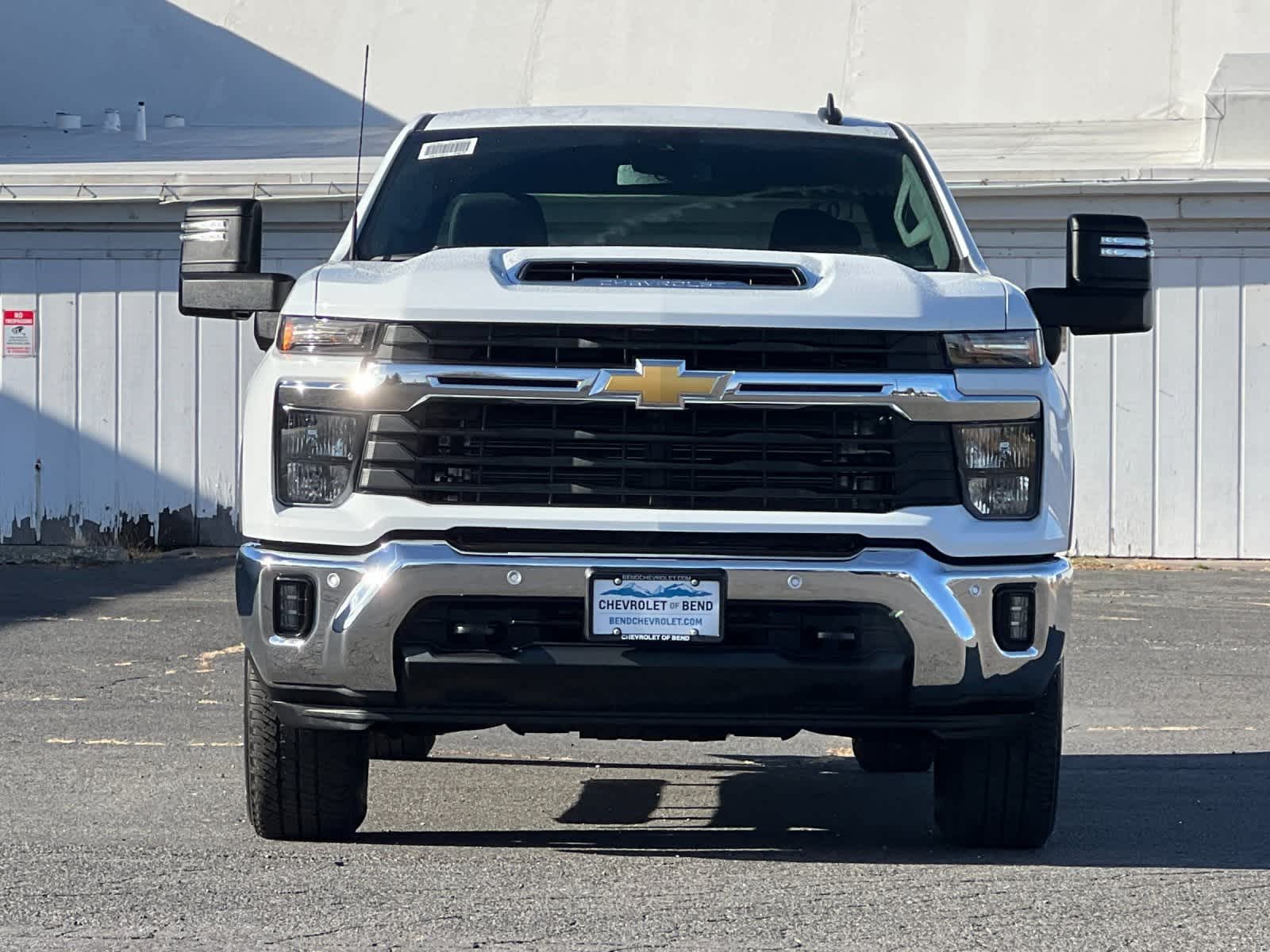 Thumbnail: 2026 Chevrolet Silverado 3500 - 10