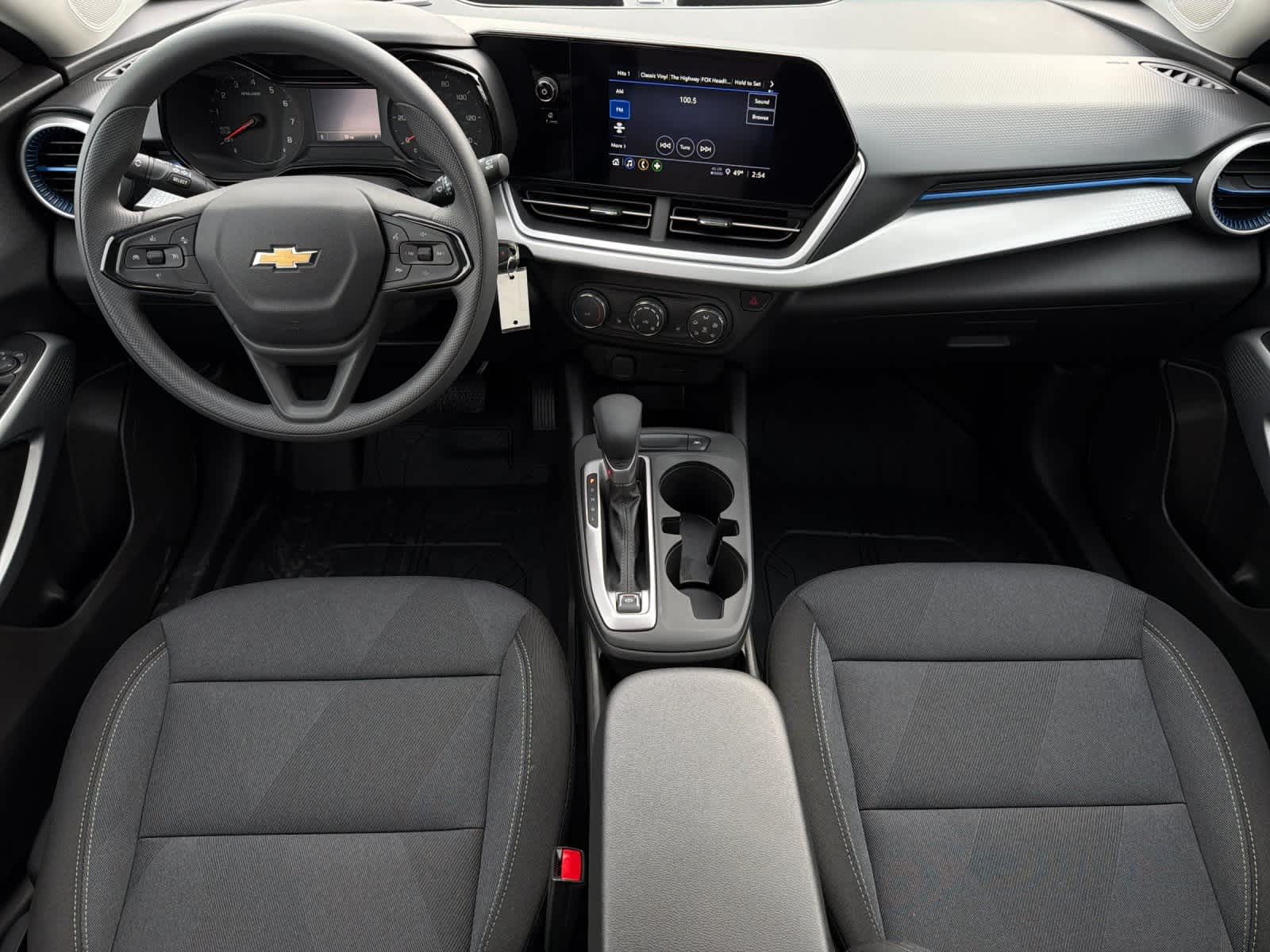 Thumbnail: 2026 Chevrolet Trax - 3