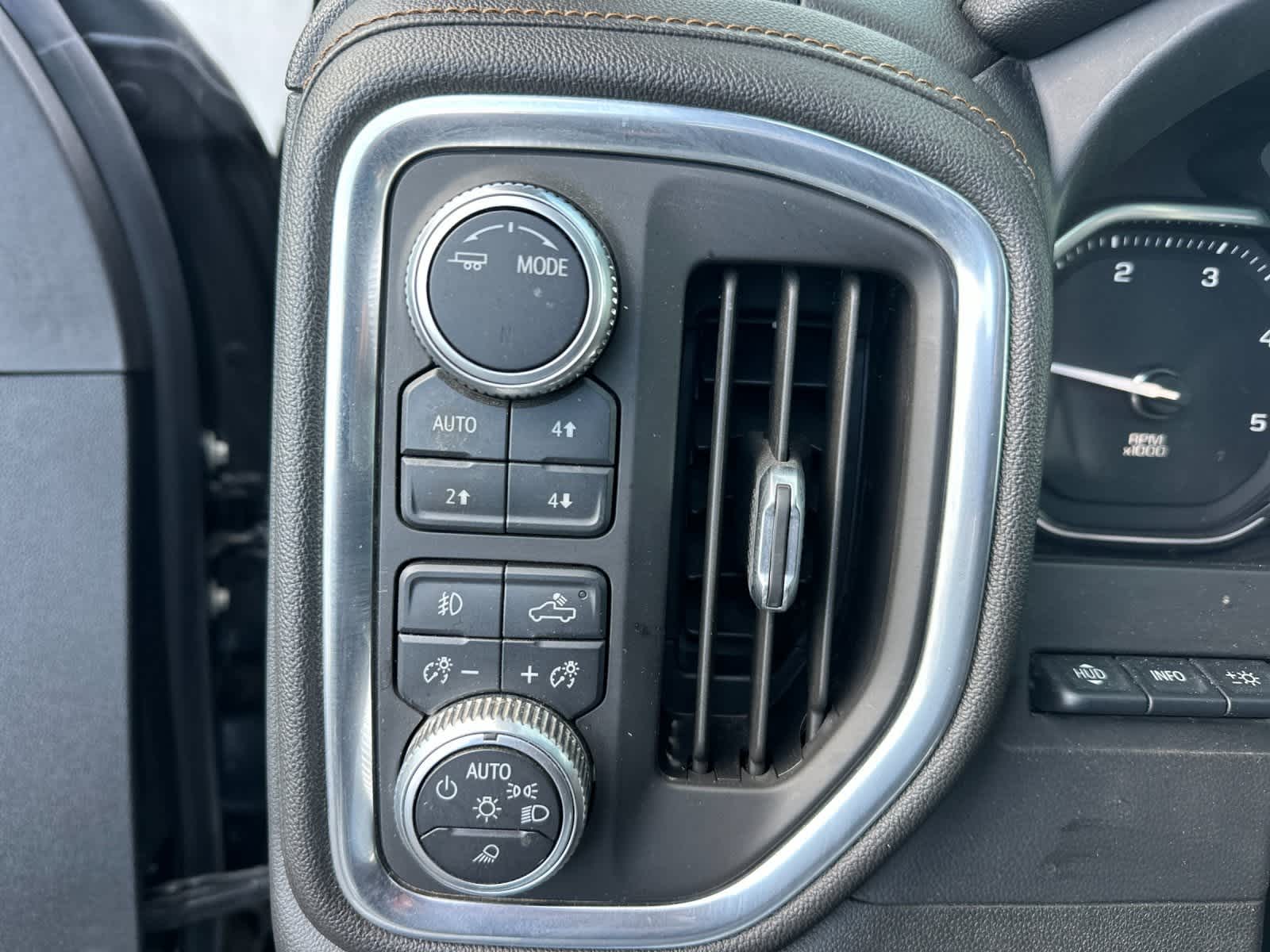 Thumbnail: 2020 GMC Sierra 2500 - 28