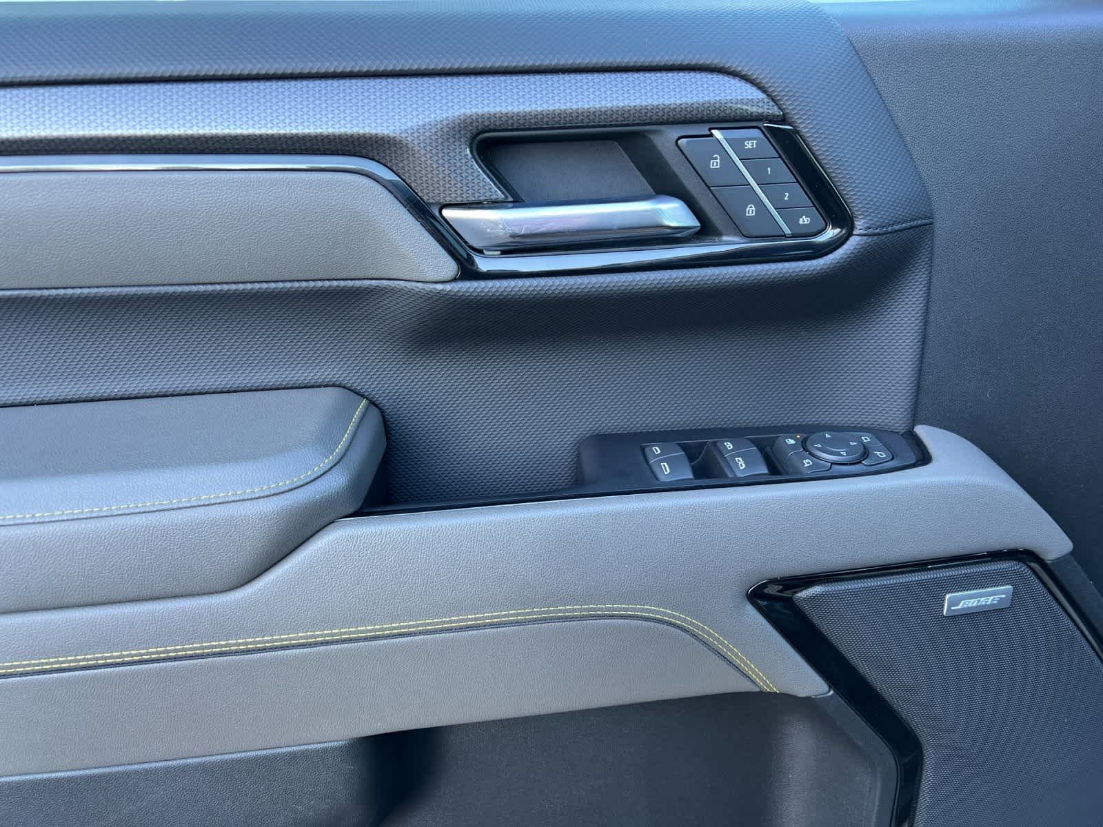 Thumbnail: 2022 Chevrolet Silverado 1500 - 12