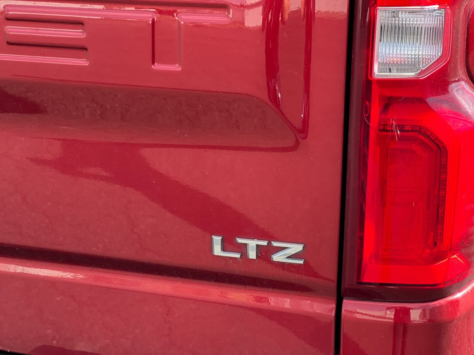 Thumbnail: 2021 Chevrolet Silverado 1500 - 25