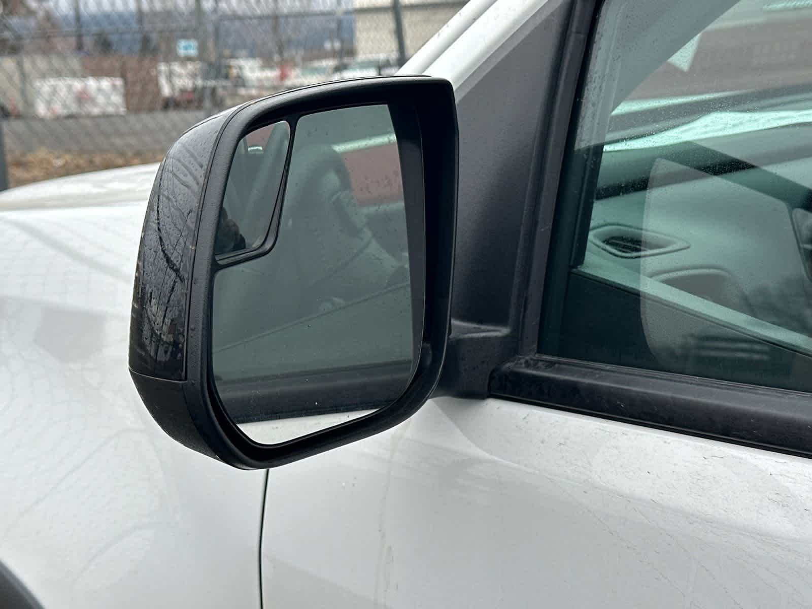 Thumbnail: 2022 Chevrolet Colorado - 10