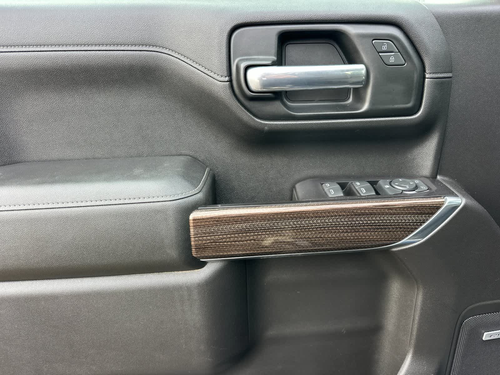 Thumbnail: 2020 Chevrolet Silverado 1500 - 12