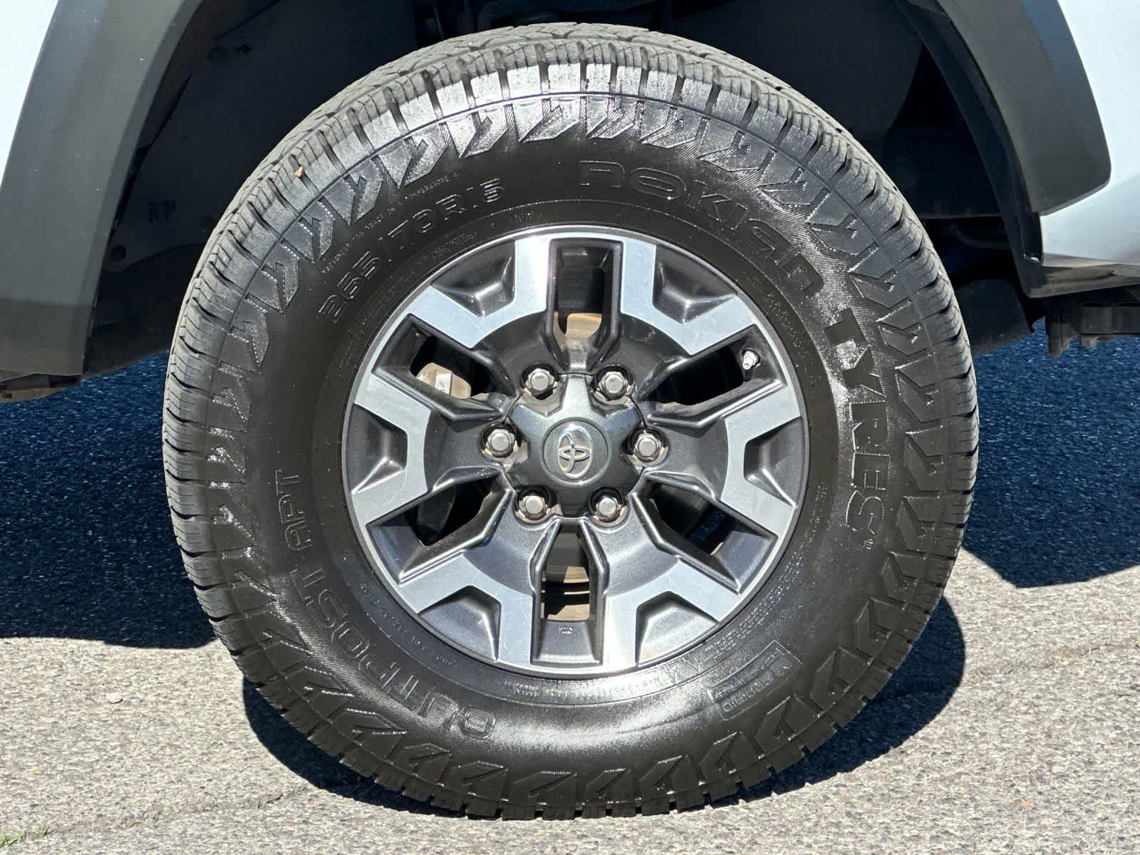 Thumbnail: 2018 Toyota Tacoma - 26