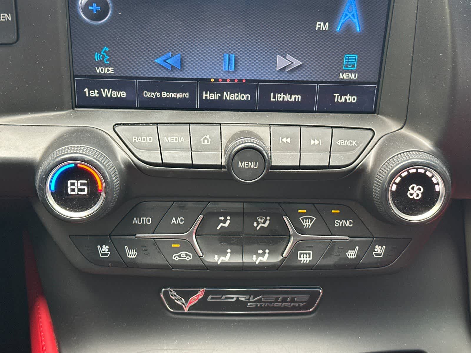 Thumbnail: 2015 Chevrolet Corvette - 18