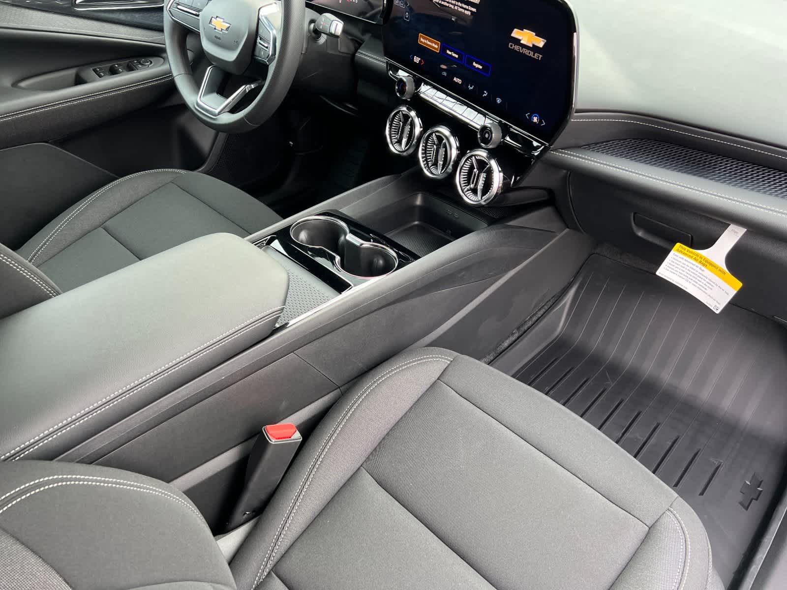 Thumbnail: 2026 Chevrolet Blazer EV - 15