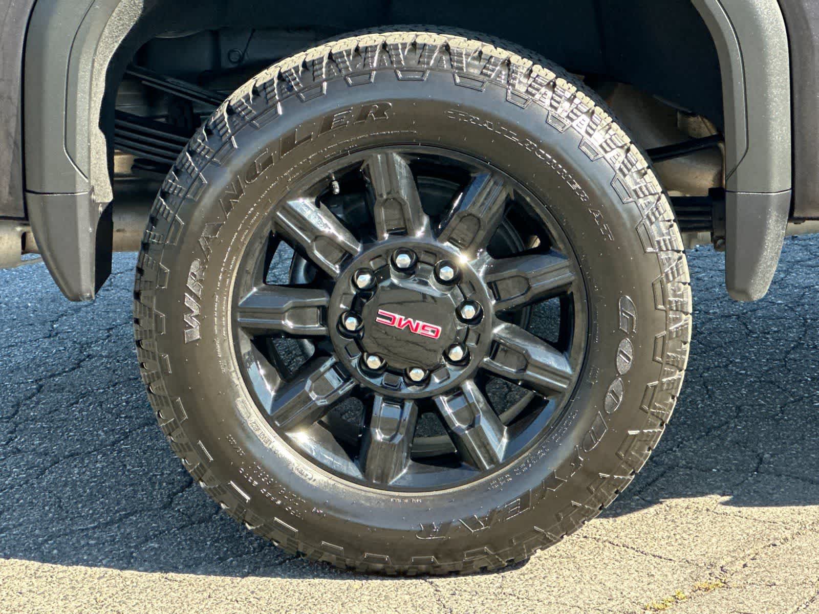 Thumbnail: 2024 GMC Sierra 3500 - 25