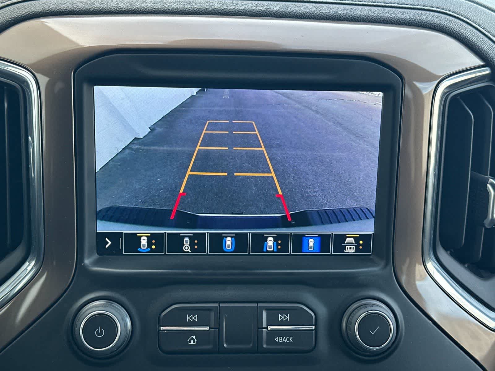 Thumbnail: 2023 Chevrolet Silverado 2500 - 19