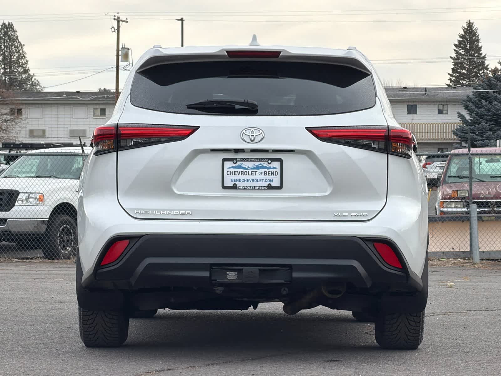 Thumbnail: 2023 Toyota Highlander - 7