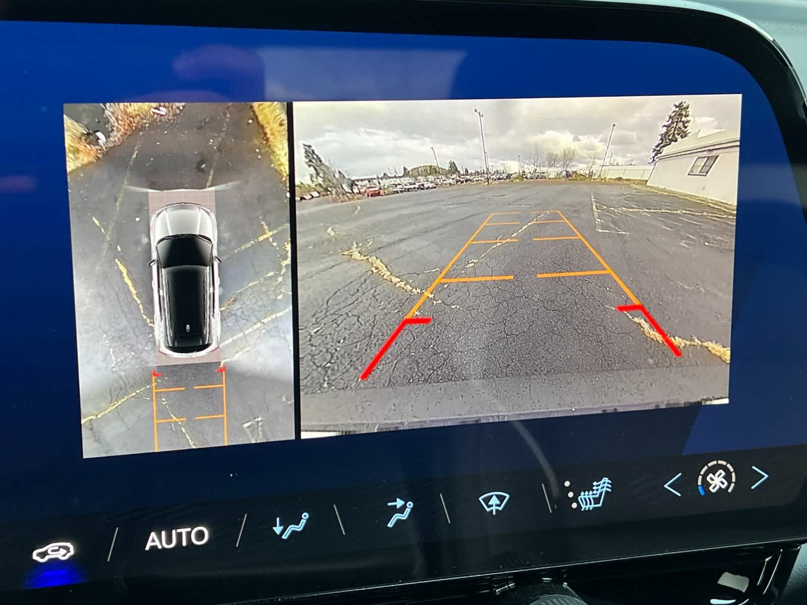 Thumbnail: 2025 Chevrolet Blazer EV - 18